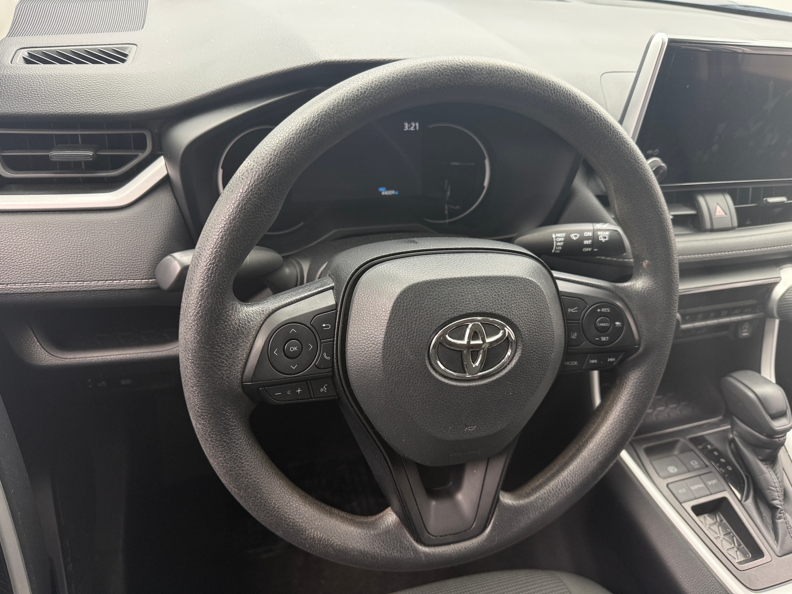 Thumbnail: 2024 Toyota RAV4 - 5