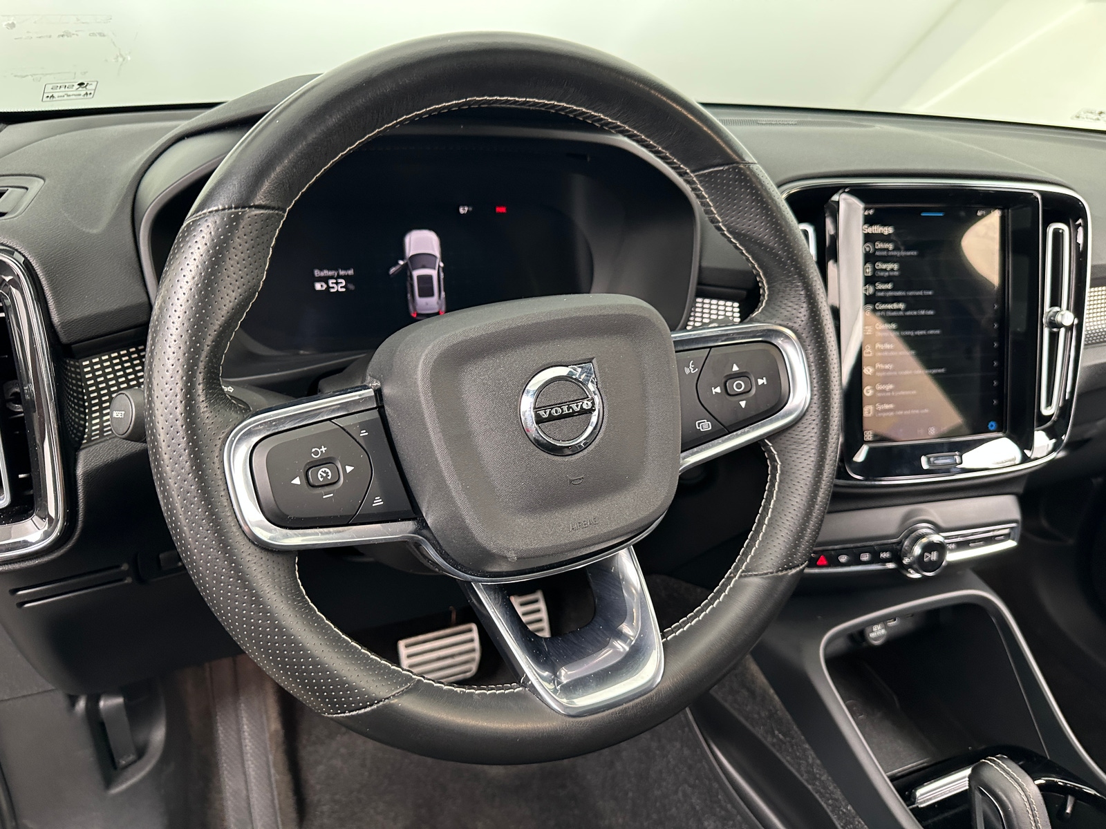 Thumbnail: 2021 Volvo XC40 - 4