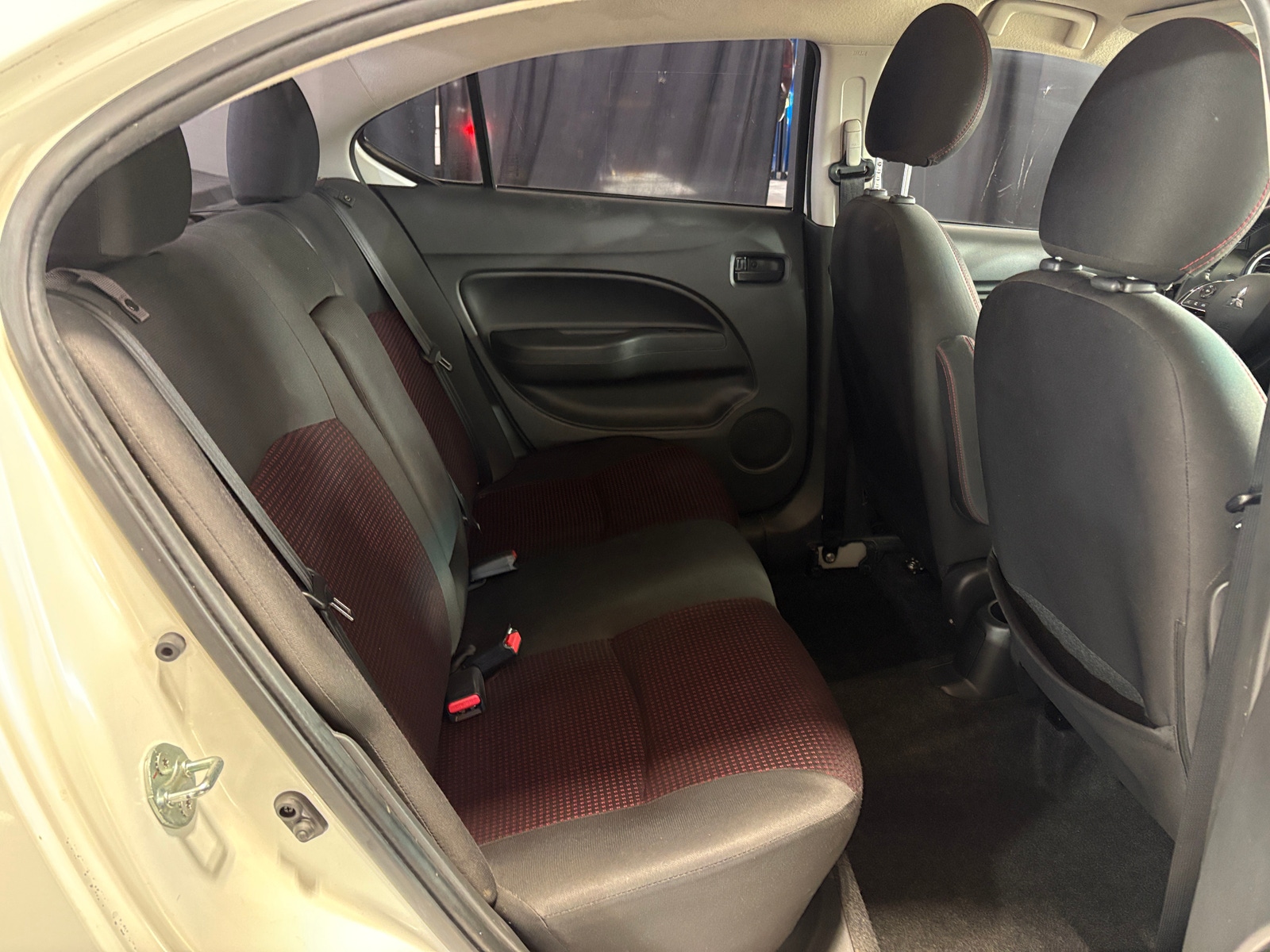 Thumbnail: 2020 Mitsubishi Mirage G4 - 6