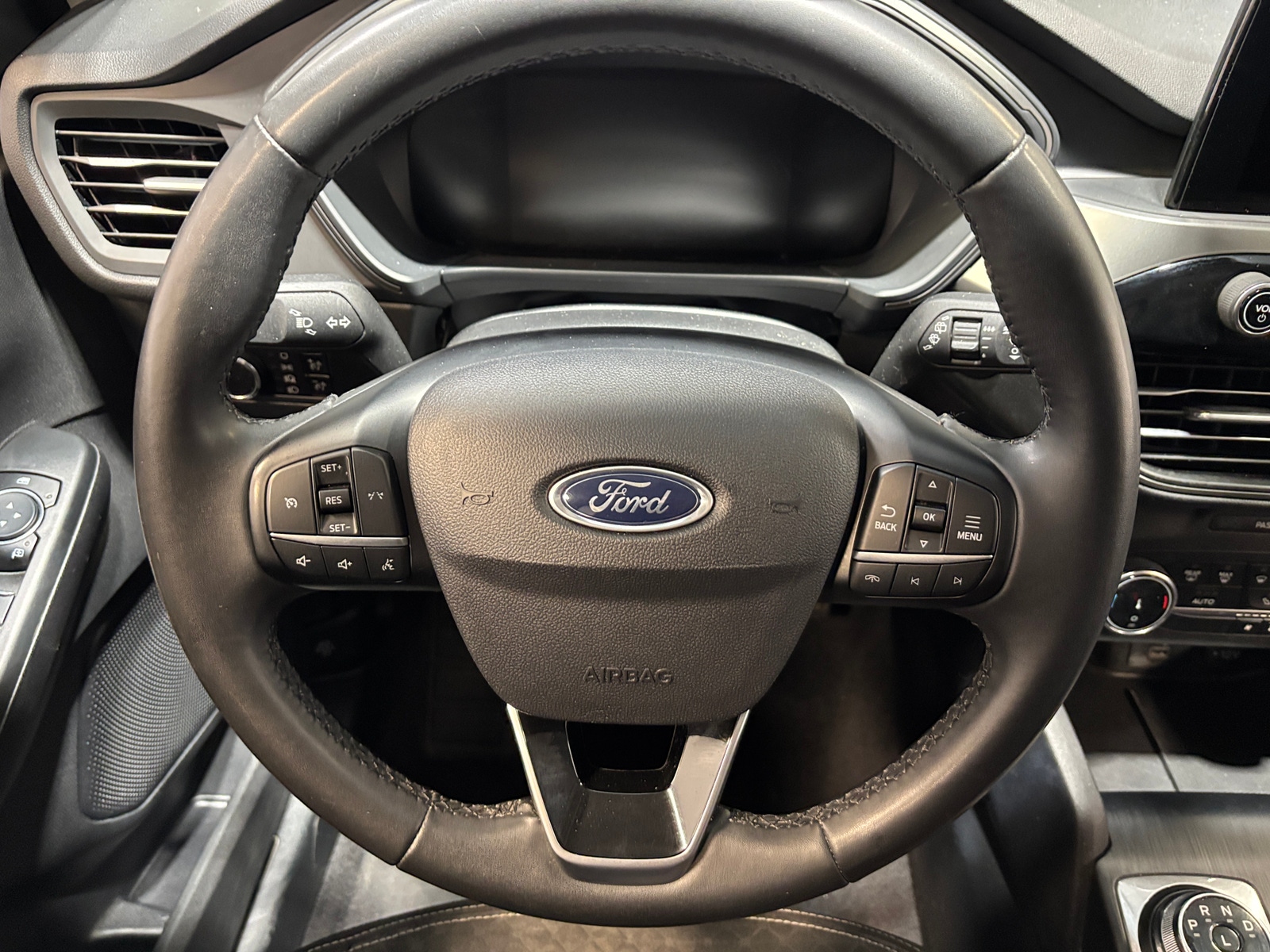 Thumbnail: 2023 Ford Escape - 5