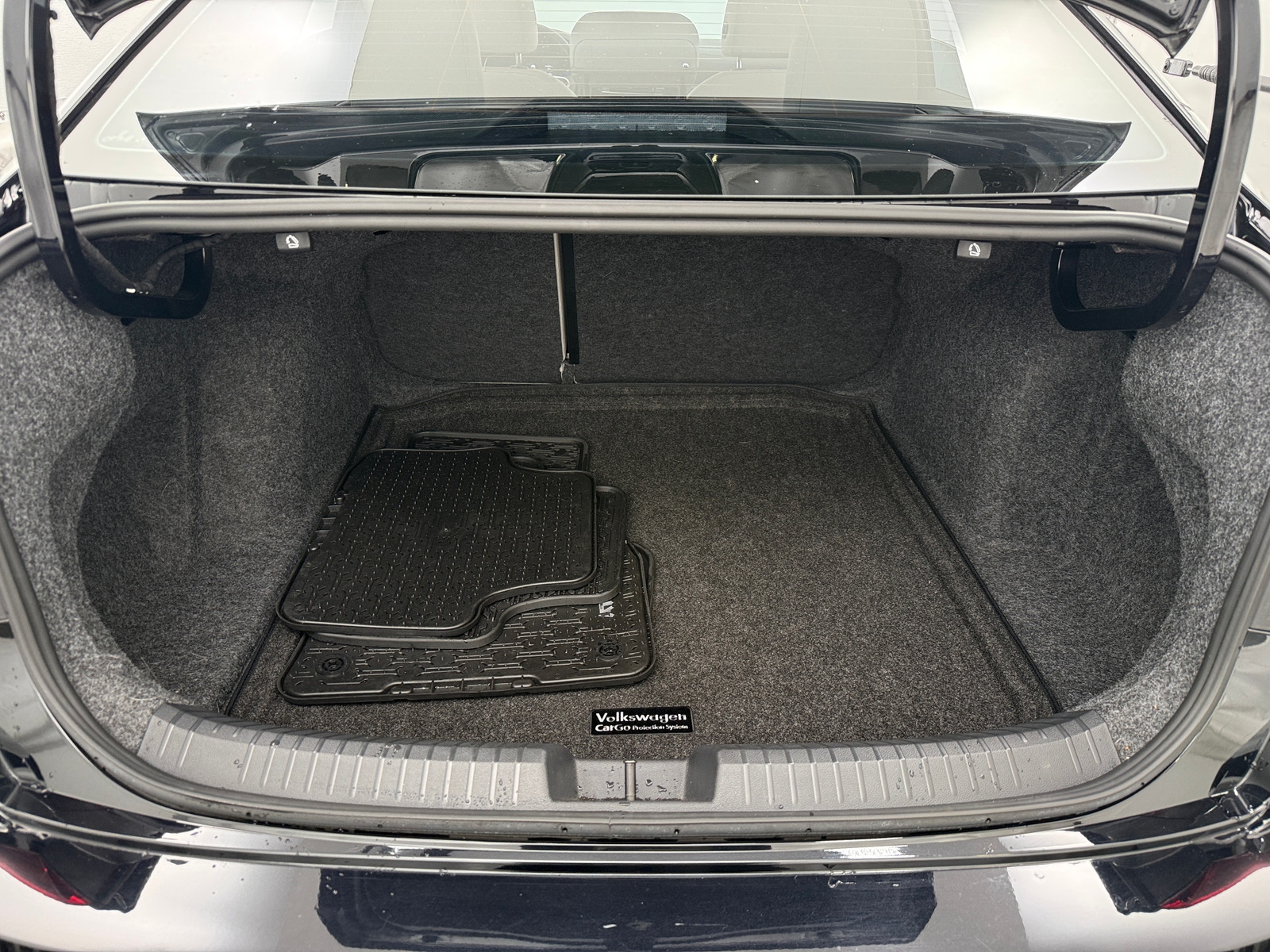 Thumbnail: 2024 Volkswagen Jetta - 6