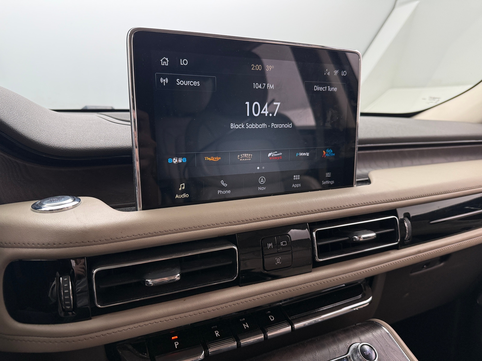 Thumbnail: 2020 Lincoln Aviator - 3