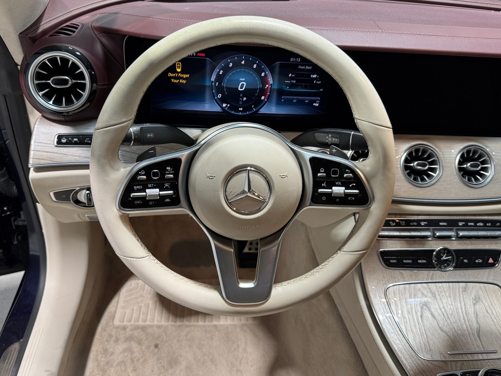 Thumbnail: 2019 Mercedes-Benz E-Class - 4