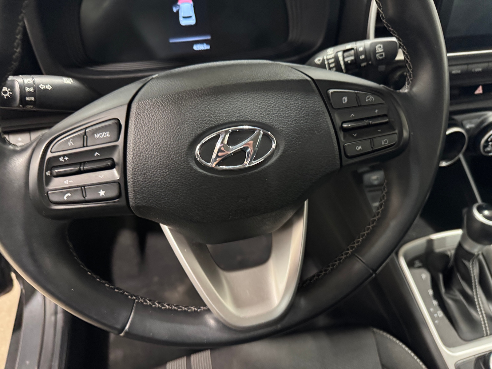 Thumbnail: 2023 Hyundai Venue - 5