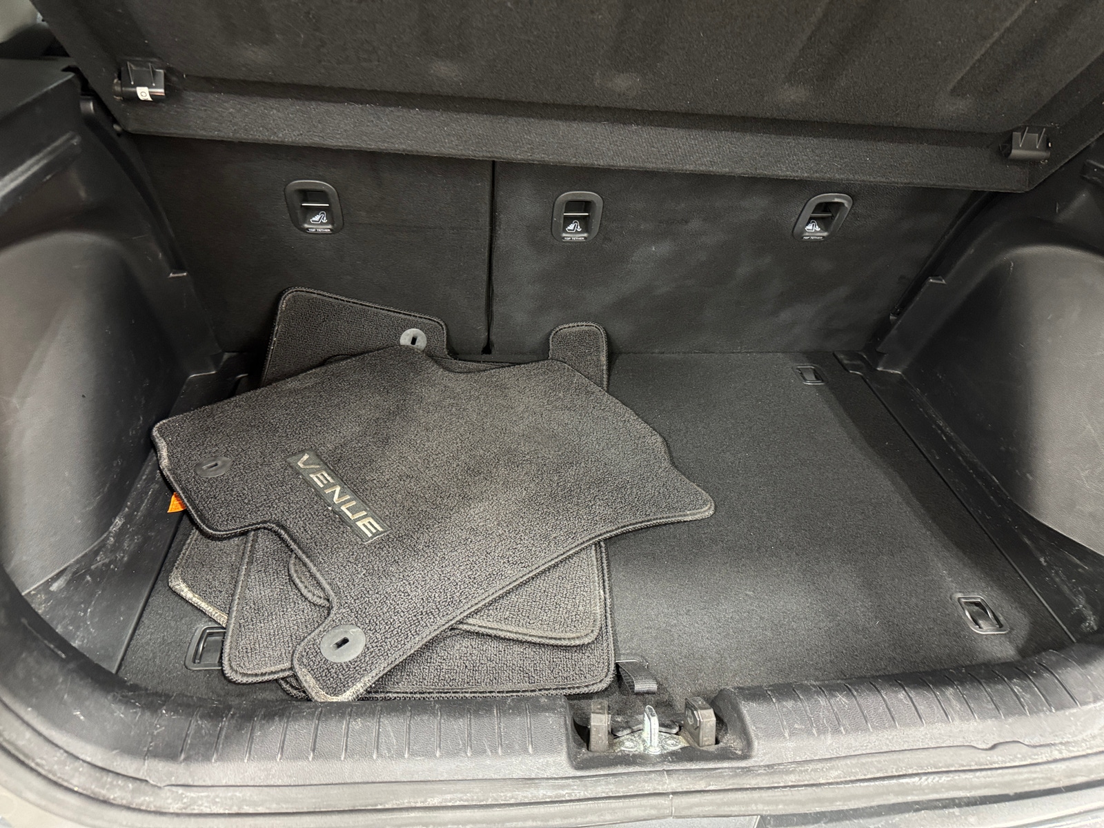 Thumbnail: 2023 Hyundai Venue - 7