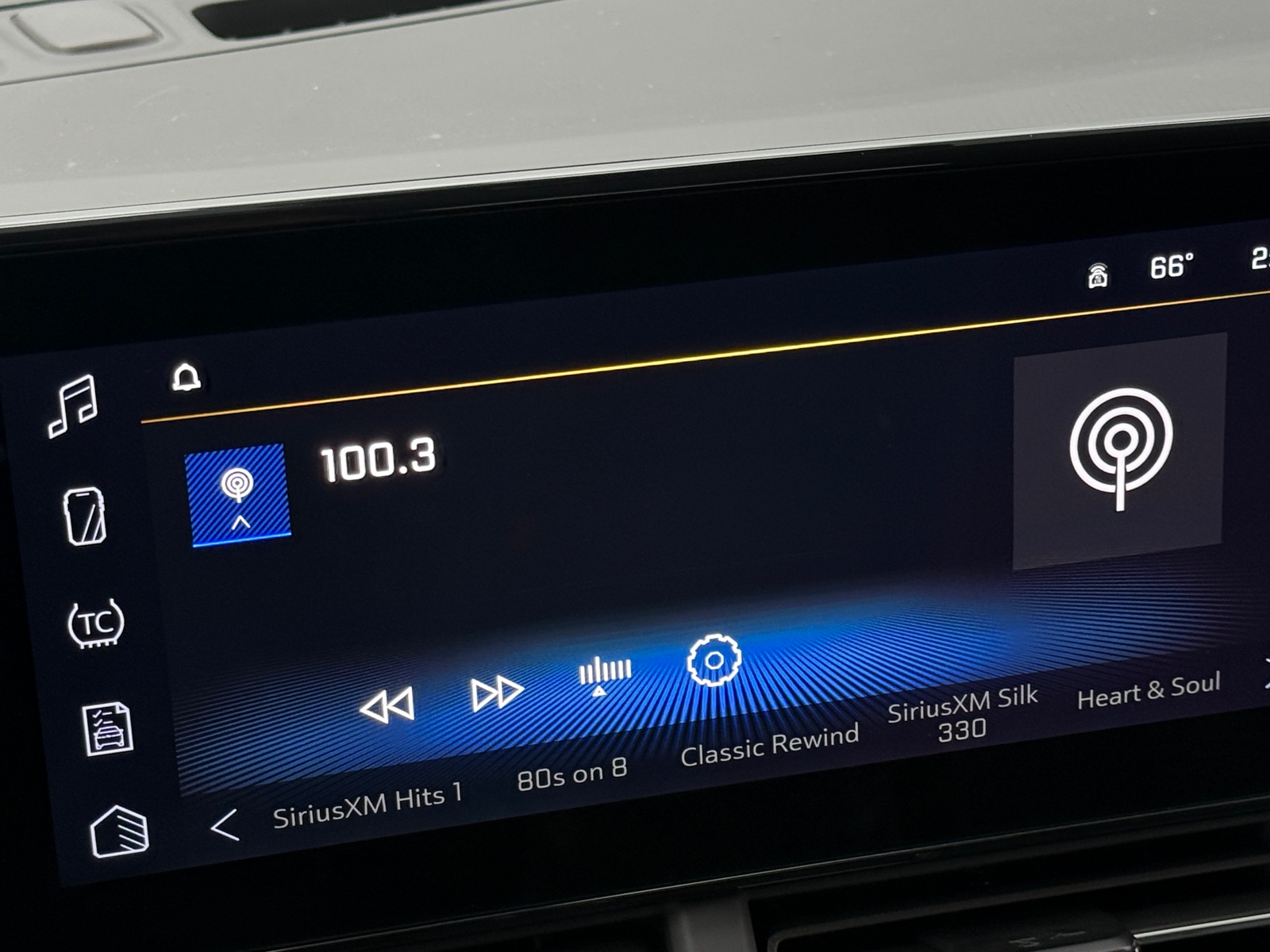 Thumbnail: 2025 Chevrolet Trax - 4