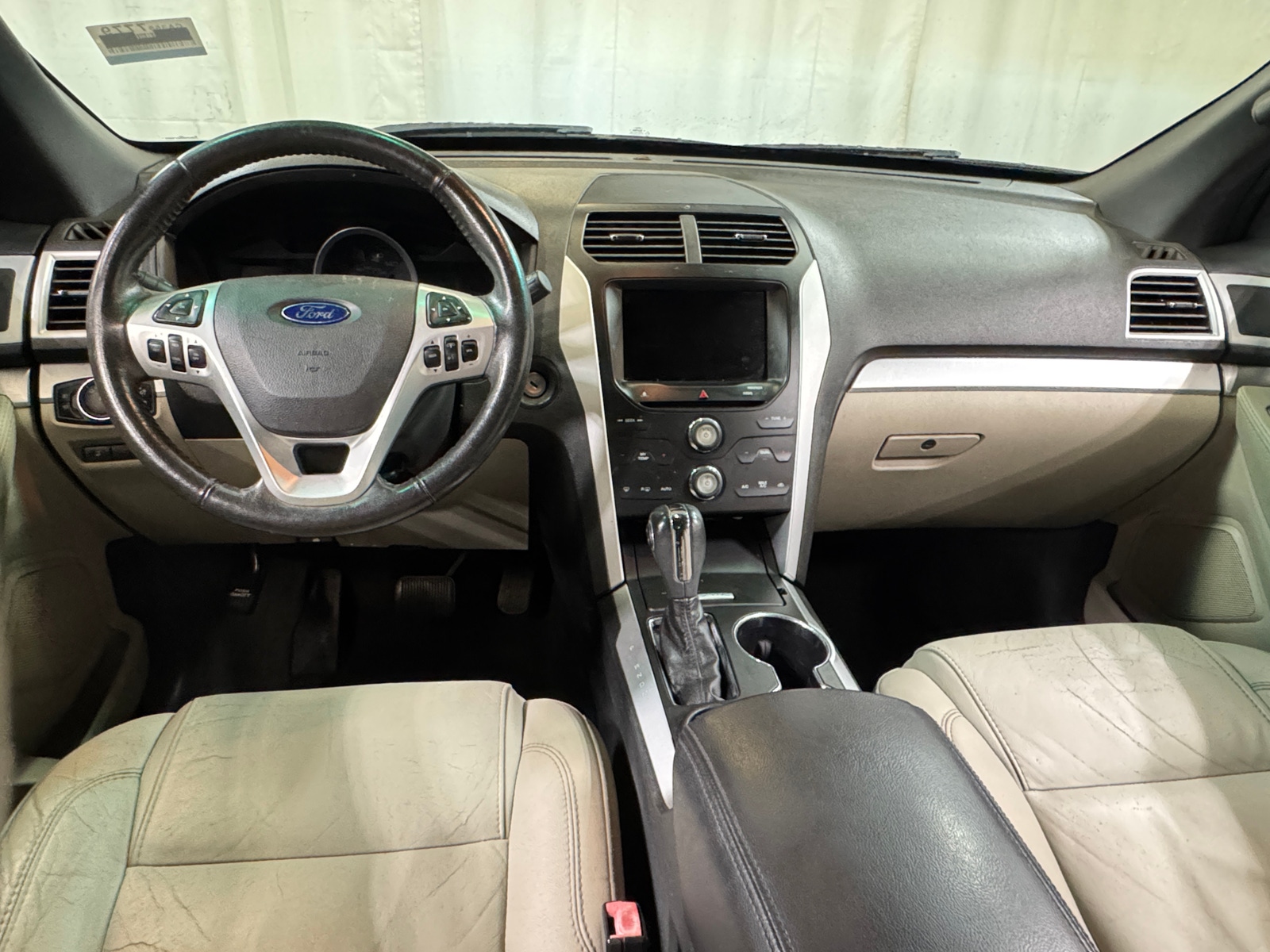 Thumbnail: 2015 Ford Explorer - 2