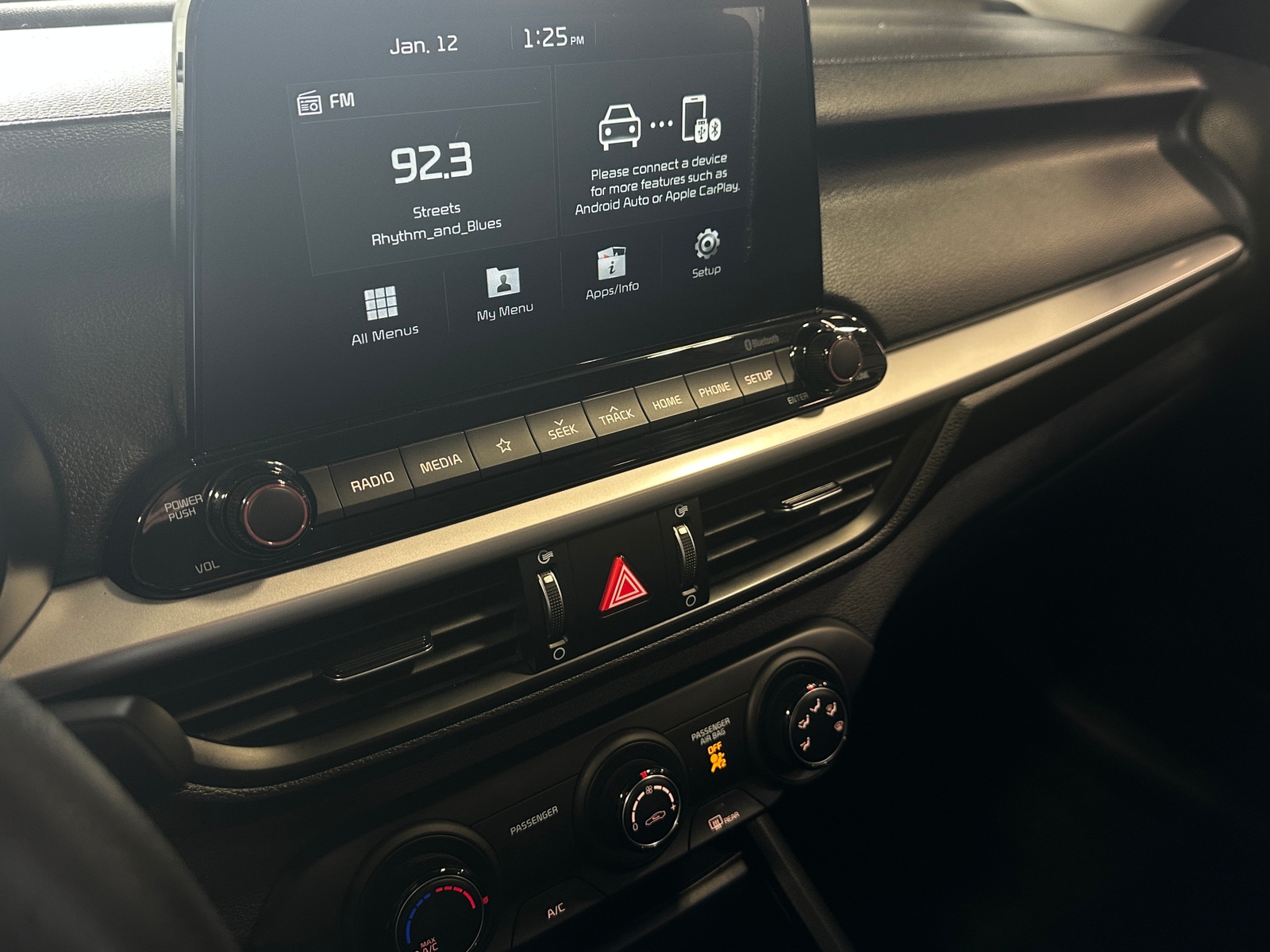 Thumbnail: 2021 Kia Forte - 4