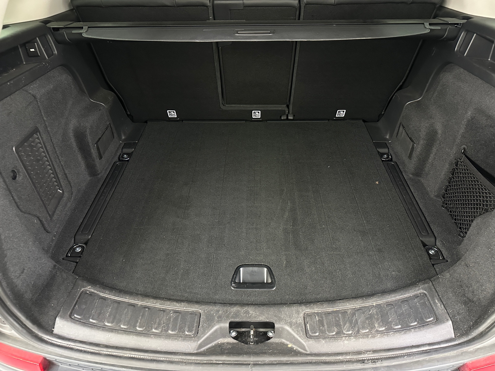 Thumbnail: 2020 Land Rover Discovery Sport - 6