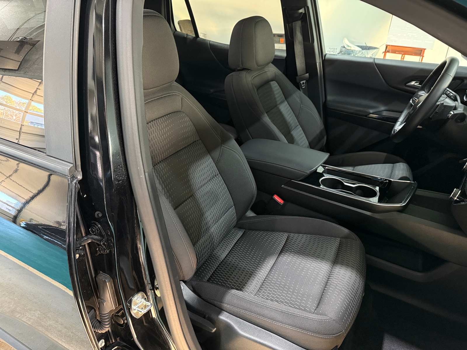 Thumbnail: 2025 Chevrolet Equinox - 2