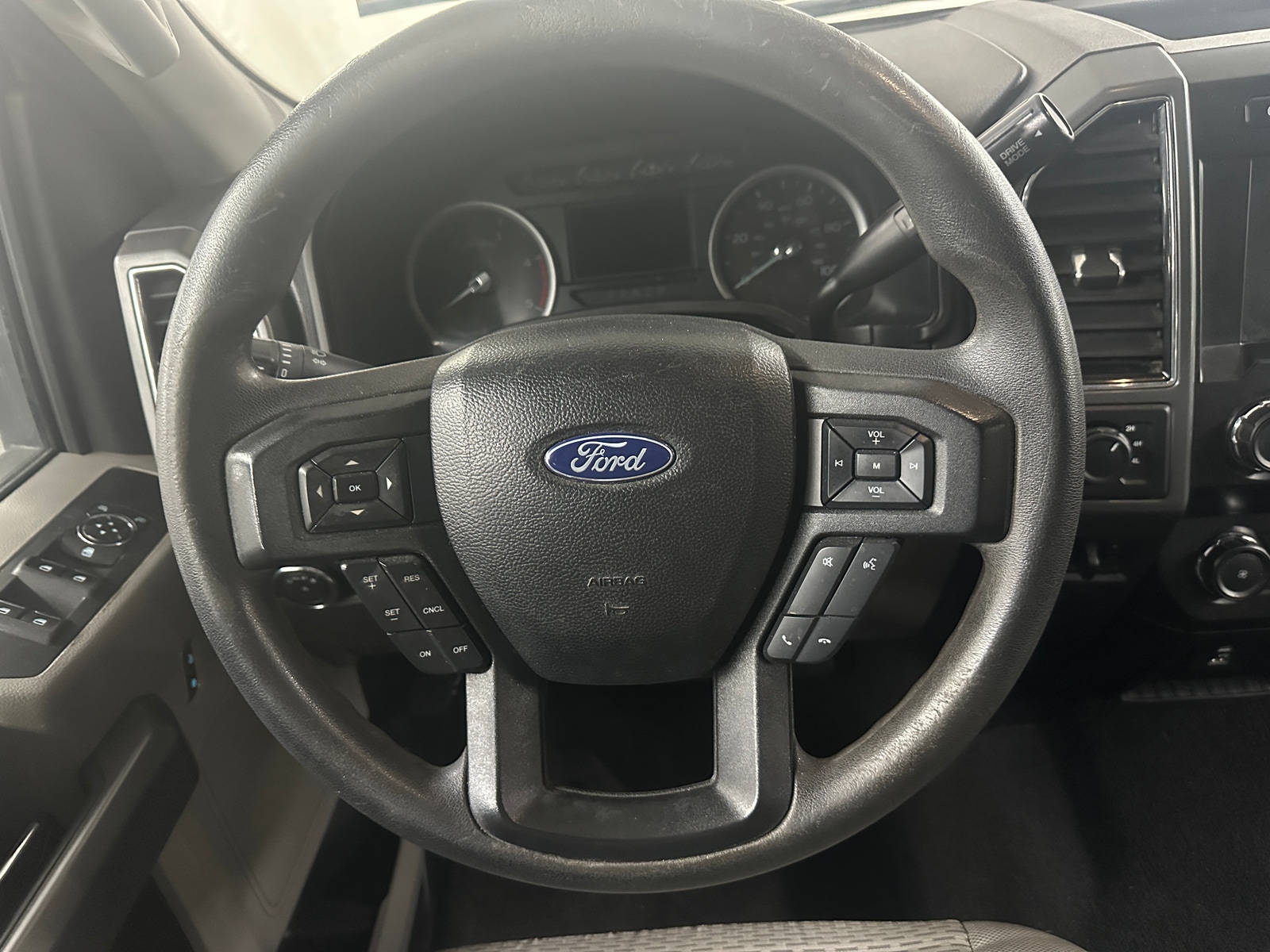 Thumbnail: 2020 Ford Econoline - 5