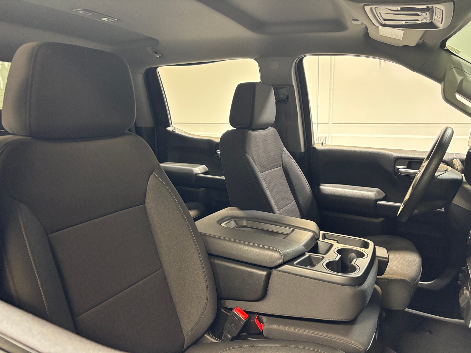 Thumbnail: 2025 Chevrolet Silverado 1500 - 2