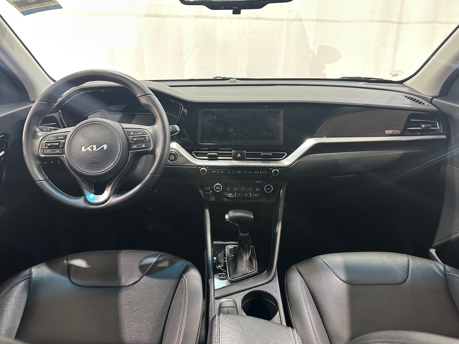 Thumbnail: 2022 Kia Niro - 2