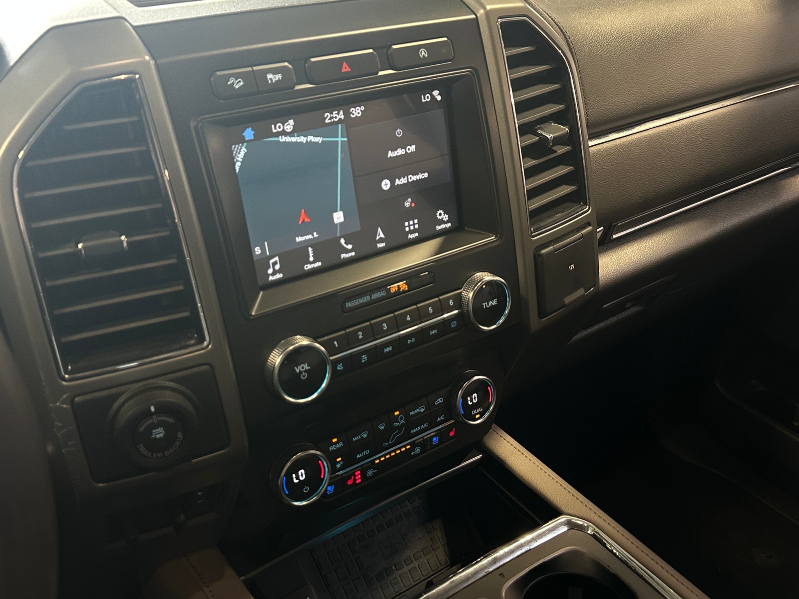 Thumbnail: 2019 Ford Expedition - 3