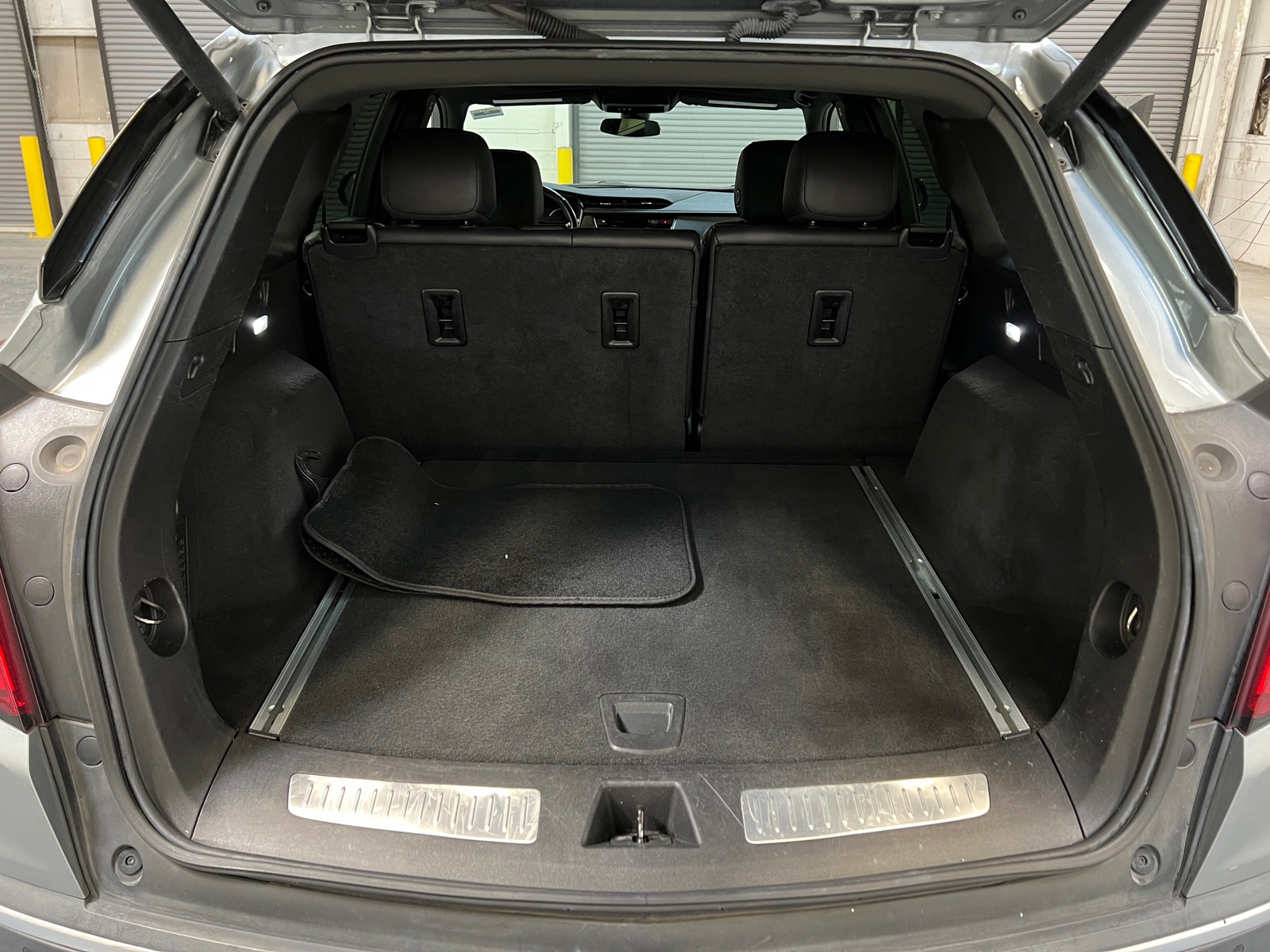 Thumbnail: 2023 Cadillac XT5 - 6