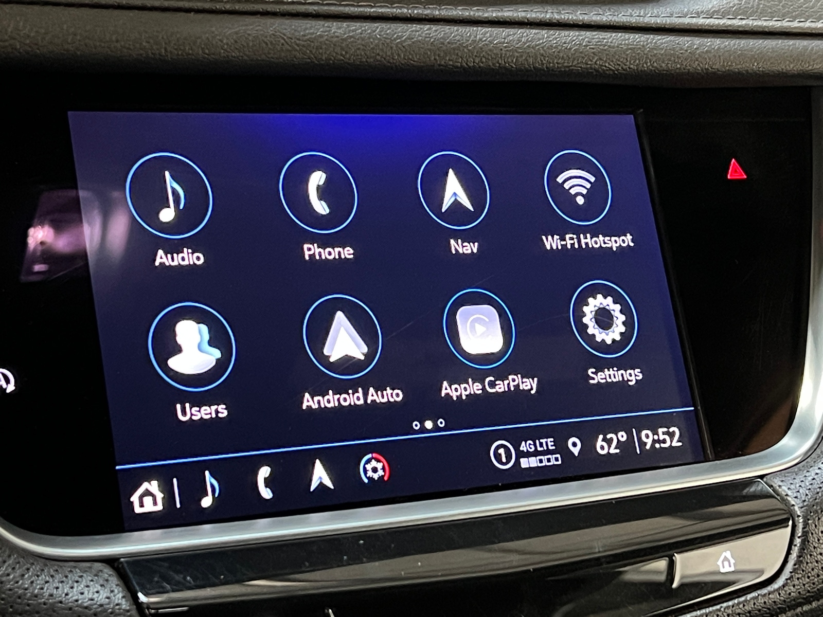 Thumbnail: 2023 Cadillac XT5 - 3