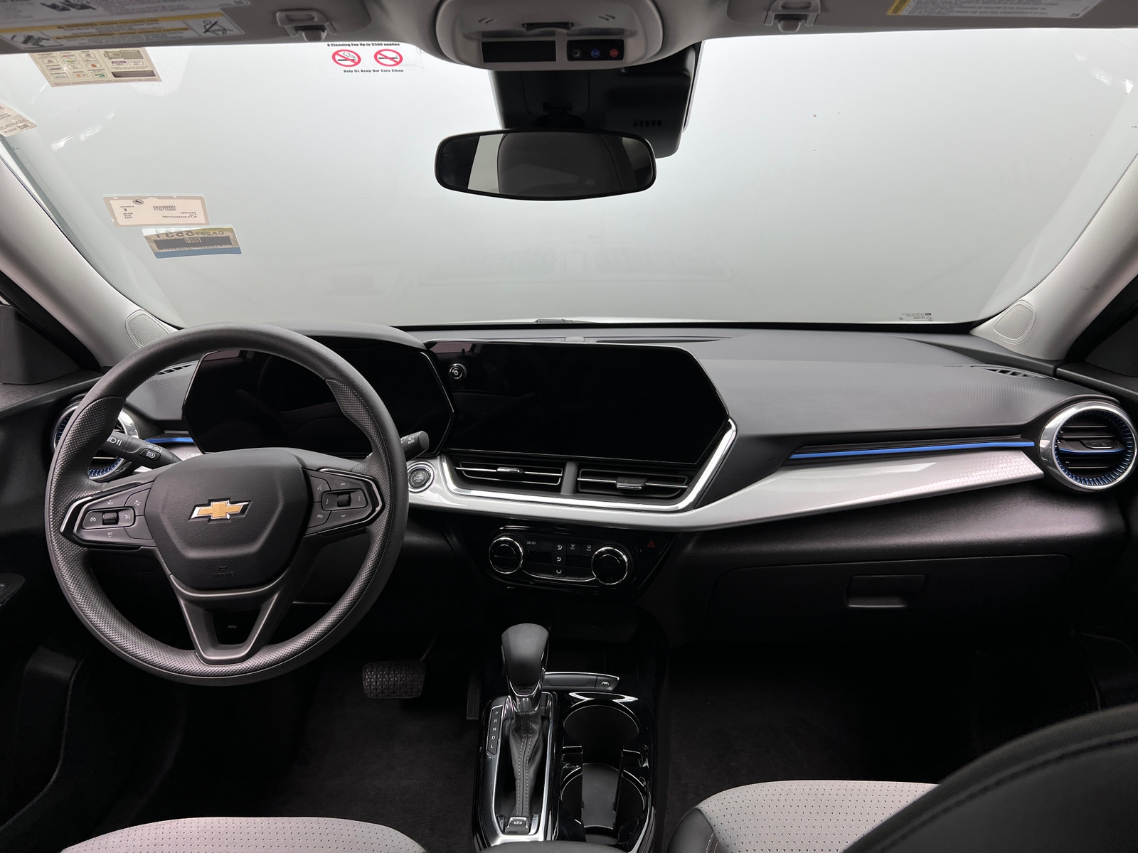Thumbnail: 2025 Chevrolet Trax - 3