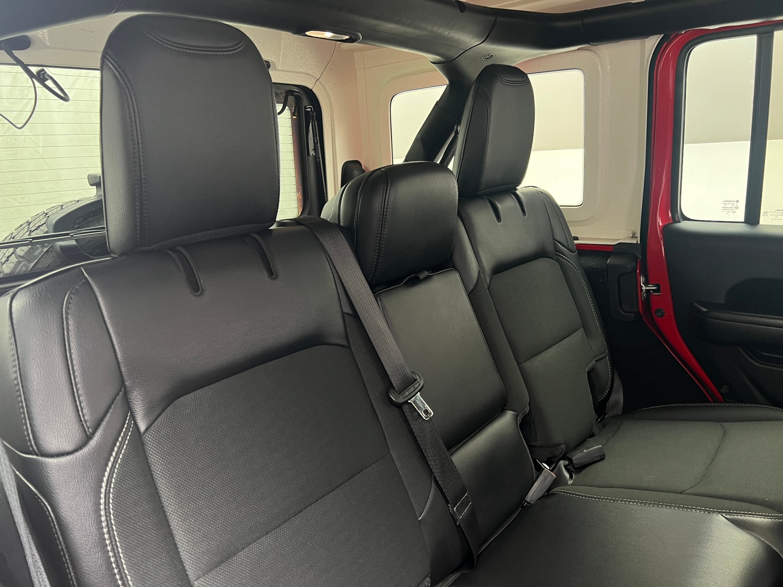 Thumbnail: 2020 Jeep Wrangler - 5