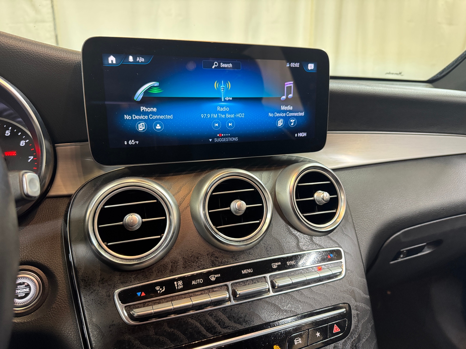 Thumbnail: 2022 Mercedes-Benz GLC - 3