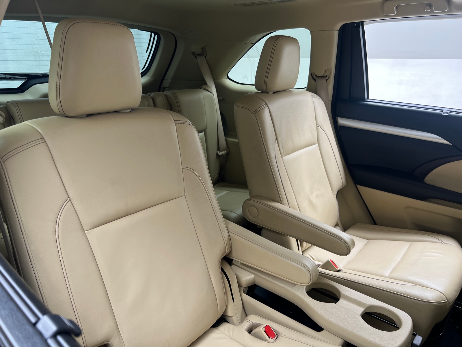 Thumbnail: 2018 Toyota Highlander - 5