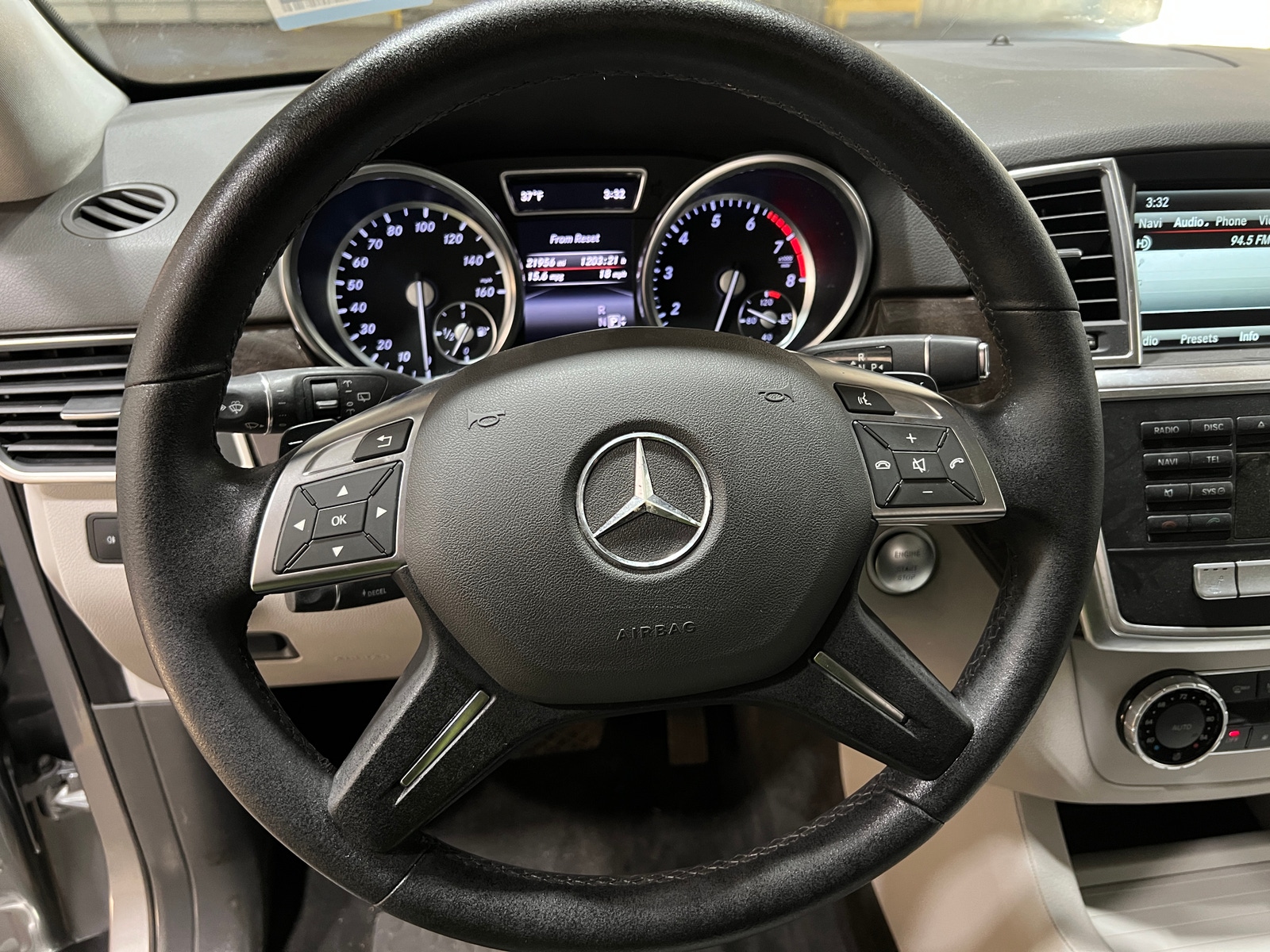 Thumbnail: 2015 Mercedes-Benz M-Class - 4
