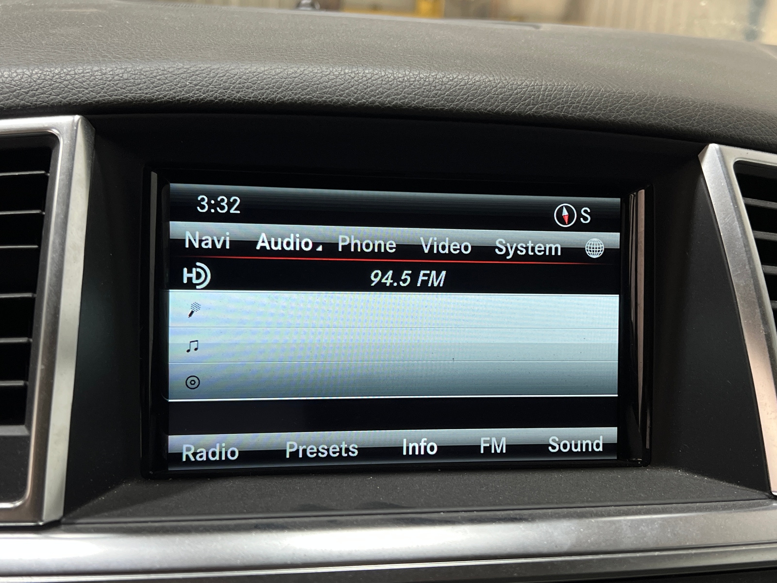 Thumbnail: 2015 Mercedes-Benz M-Class - 3