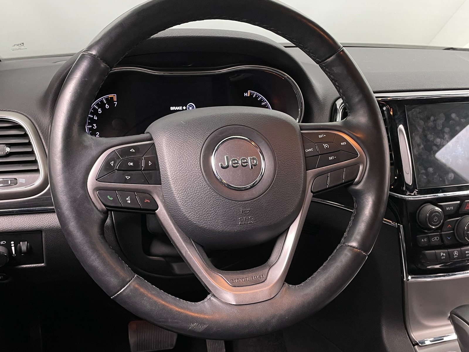 Thumbnail: 2021 Jeep Grand Cherokee - 4