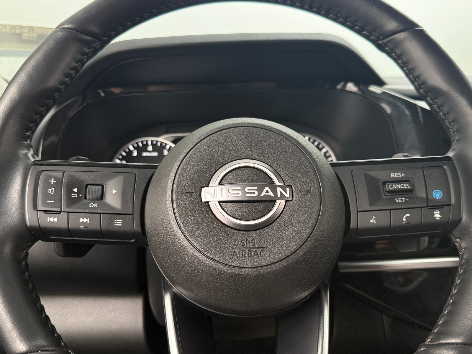 Thumbnail: 2024 Nissan Pathfinder - 4