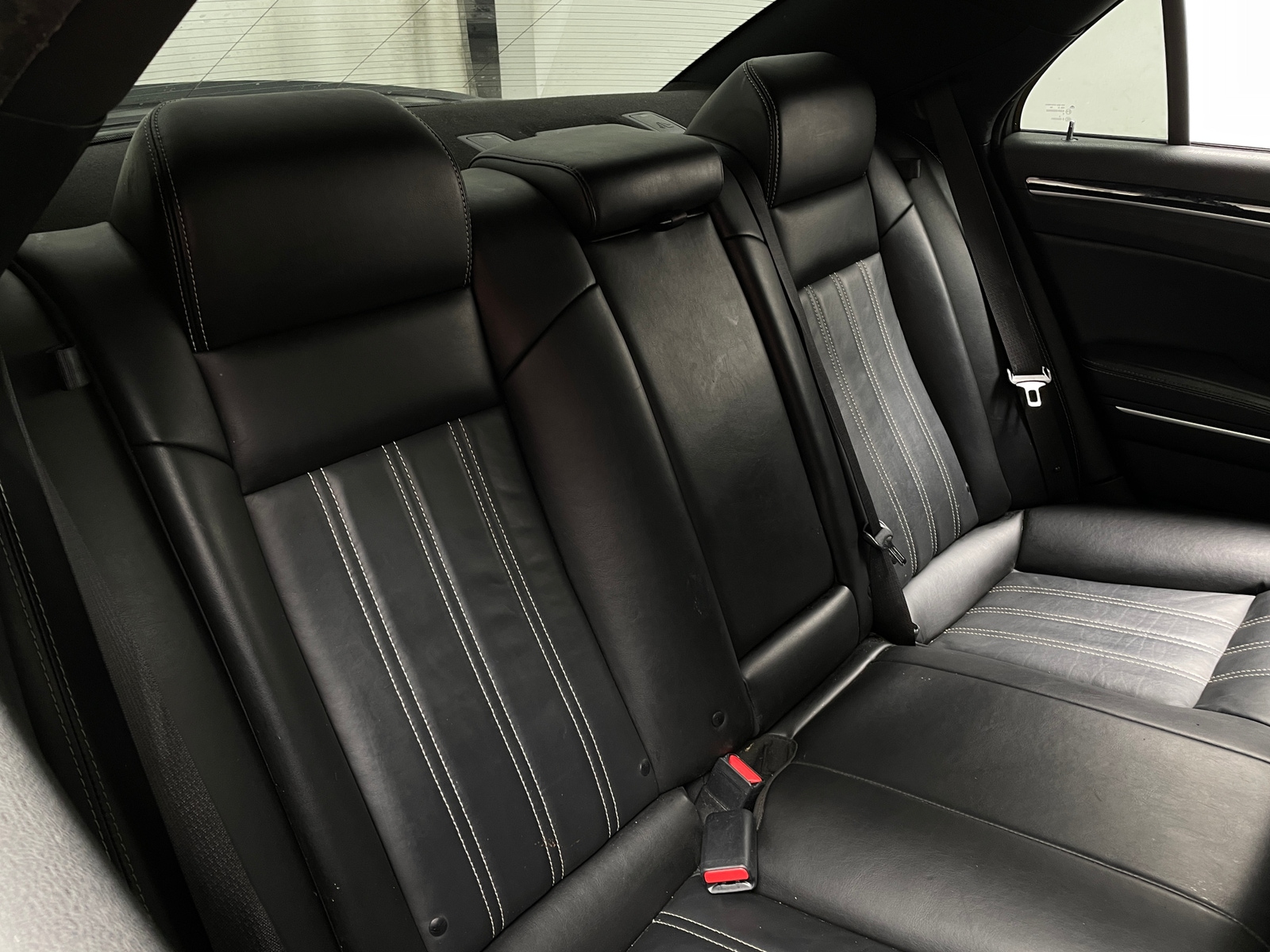 Thumbnail: 2022 Chrysler 300 - 5