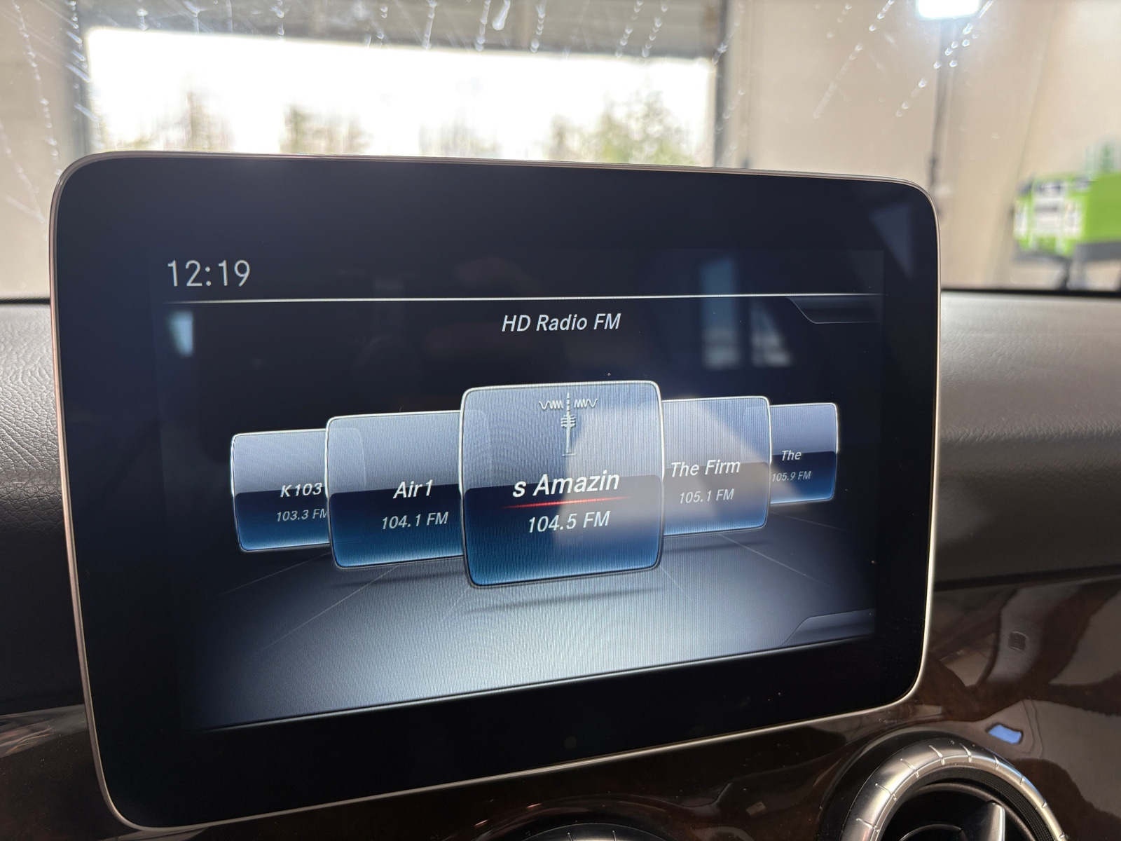 Thumbnail: 2019 Mercedes-Benz CLA - 3