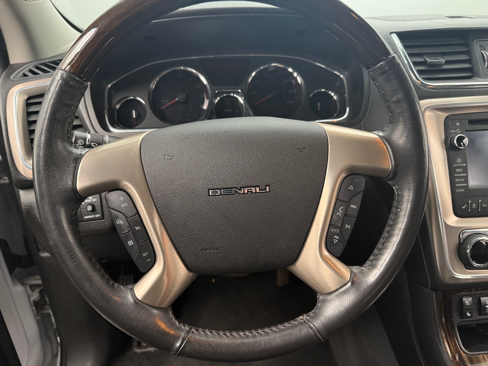 Thumbnail: 2016 GMC Acadia - 4