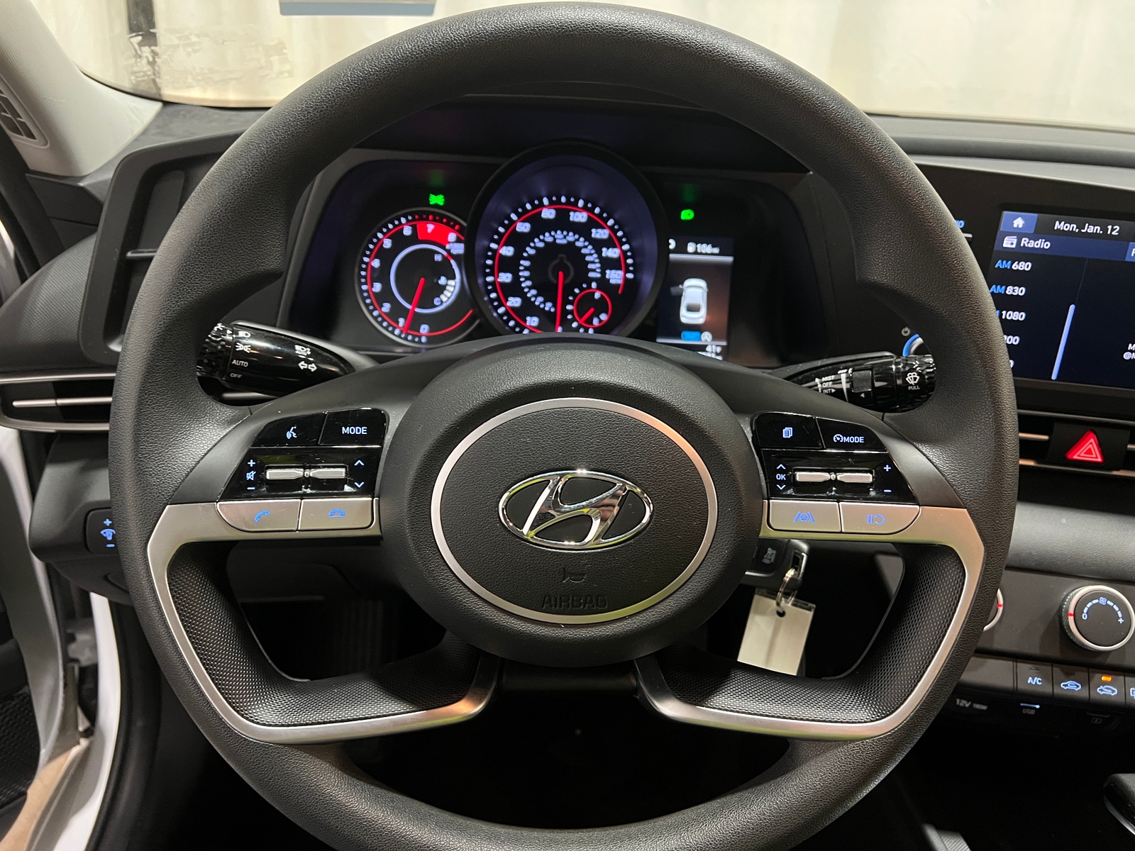 Thumbnail: 2022 Hyundai Elantra - 5