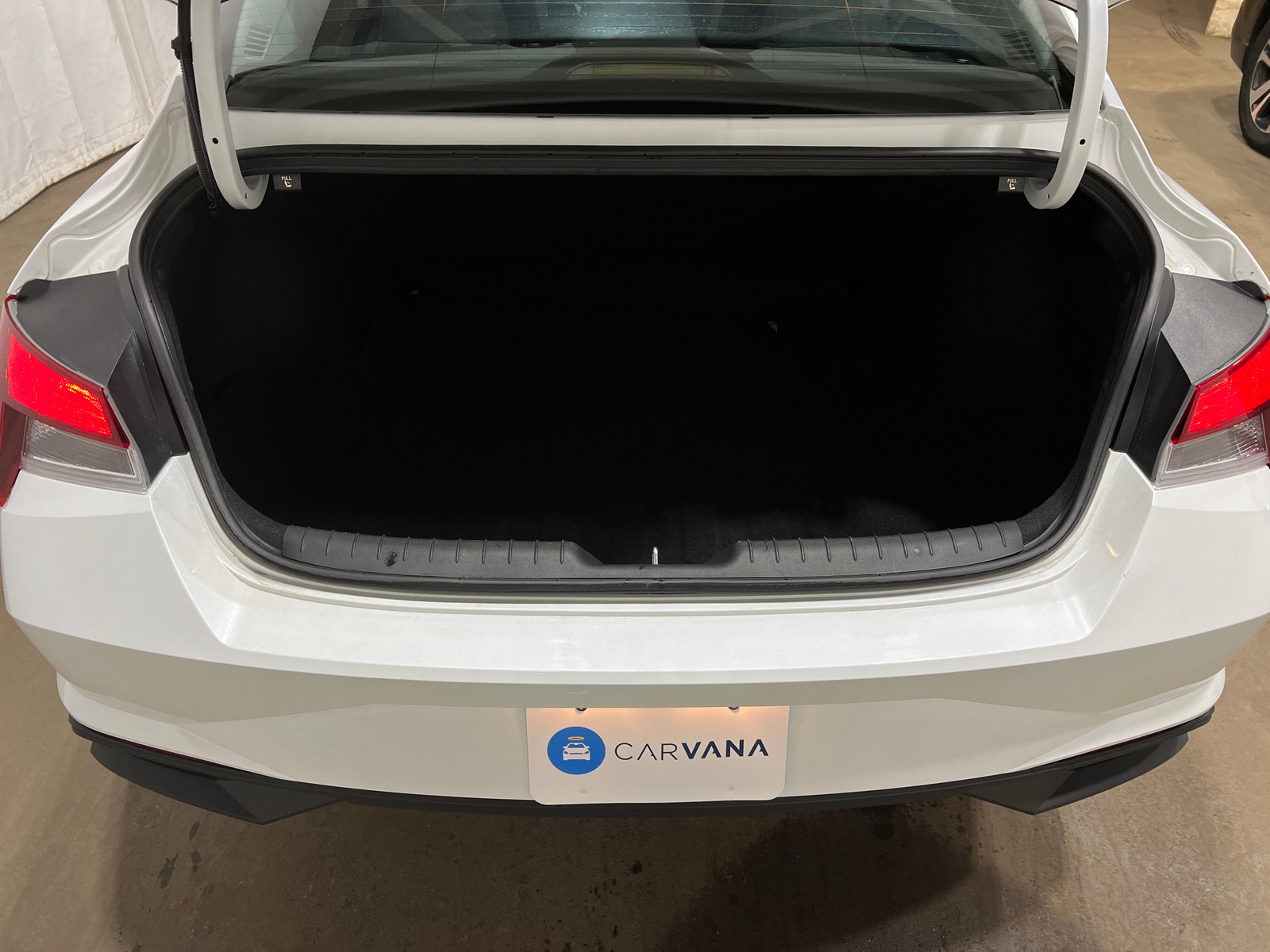 Thumbnail: 2022 Hyundai Elantra - 7