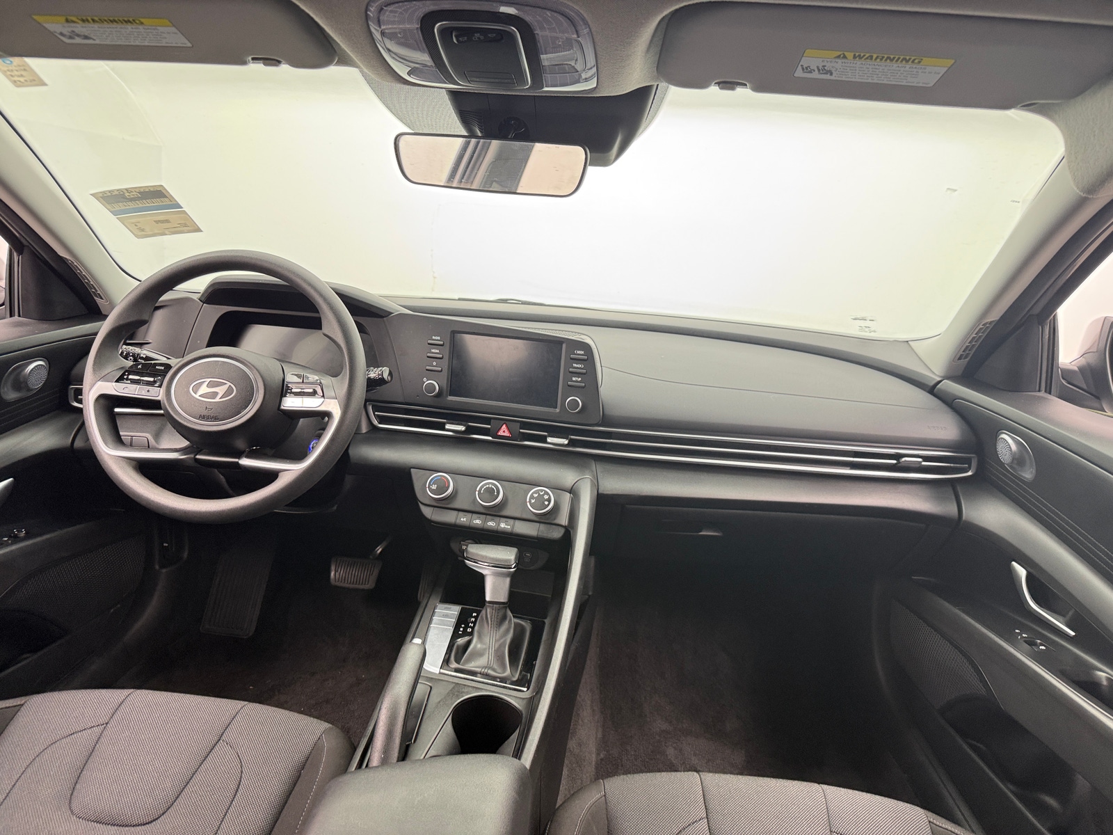 Thumbnail: 2024 Hyundai Elantra - 3