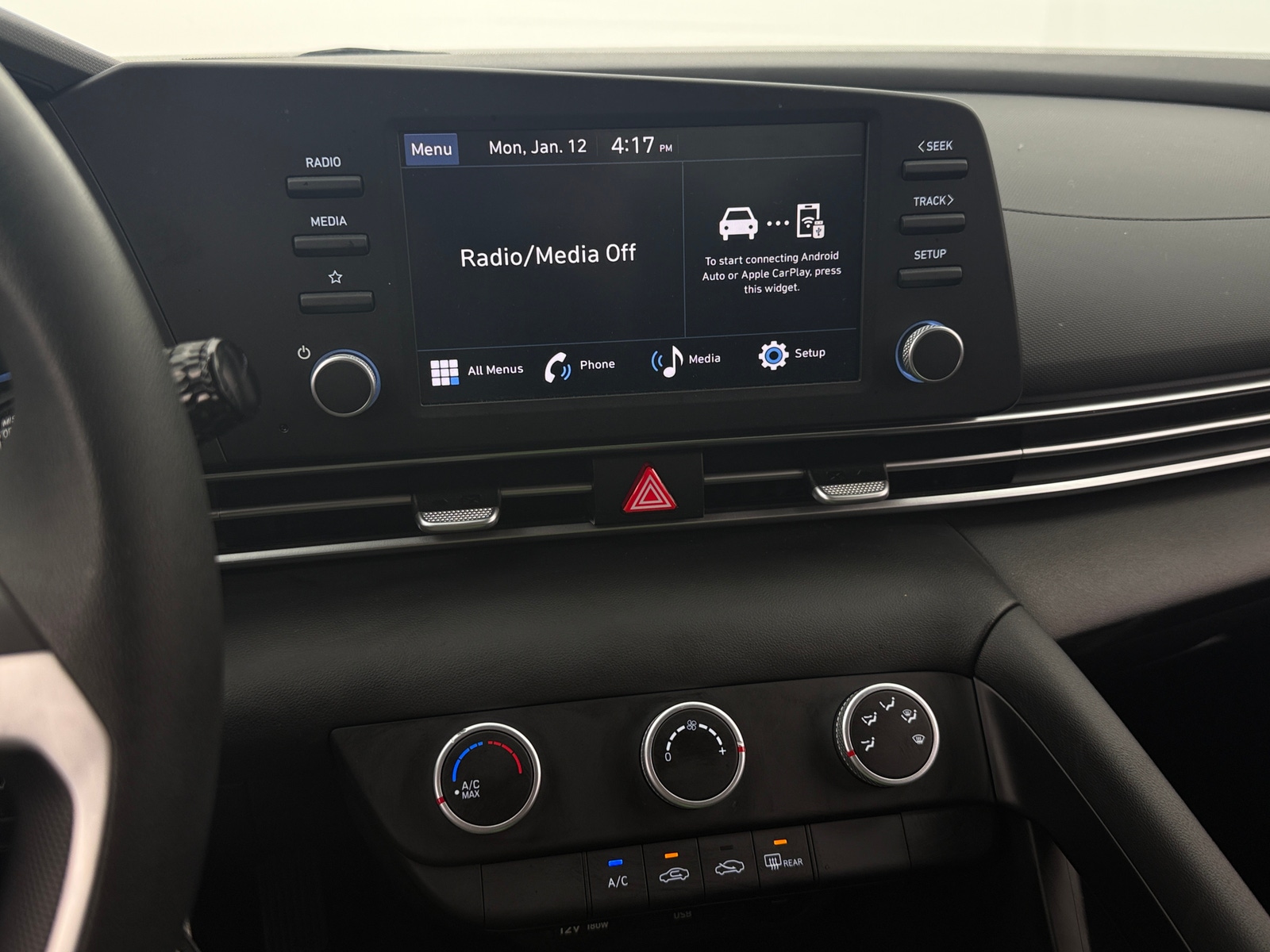 Thumbnail: 2024 Hyundai Elantra - 4