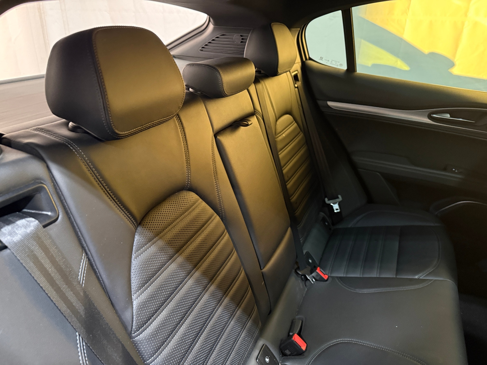 Thumbnail: 2023 Alfa Romeo Stelvio - 5