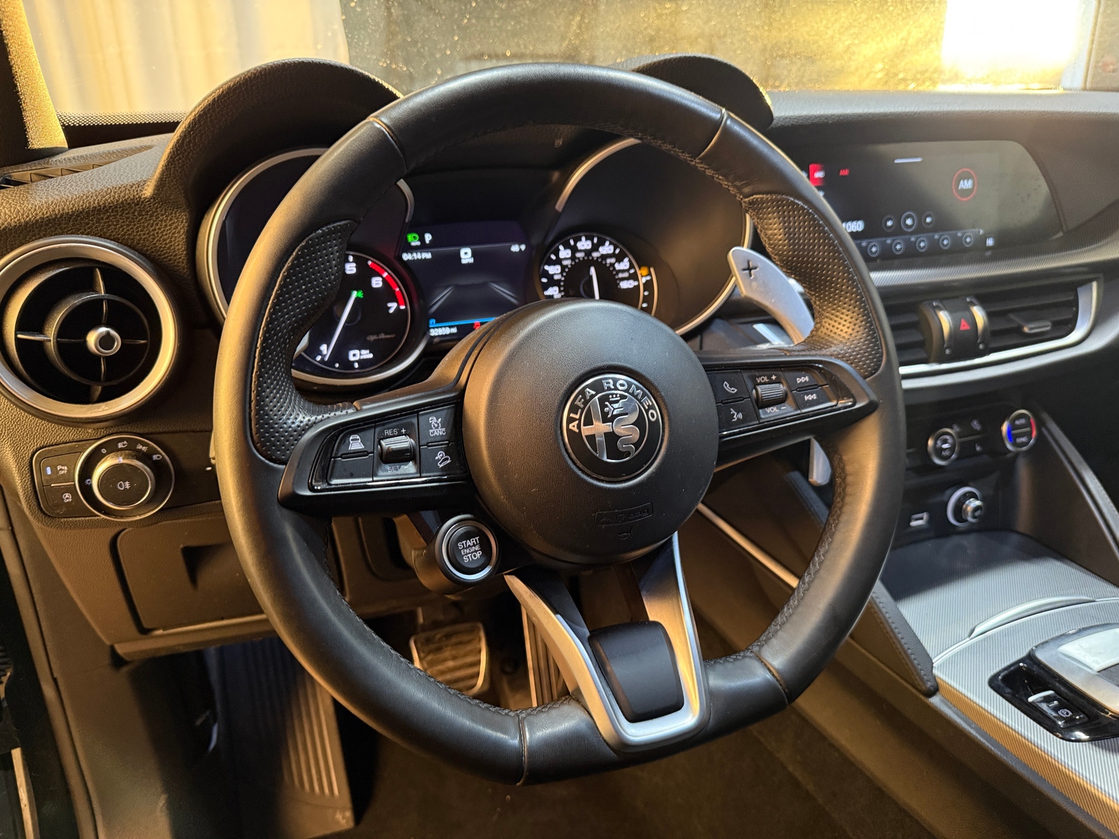 Thumbnail: 2023 Alfa Romeo Stelvio - 4