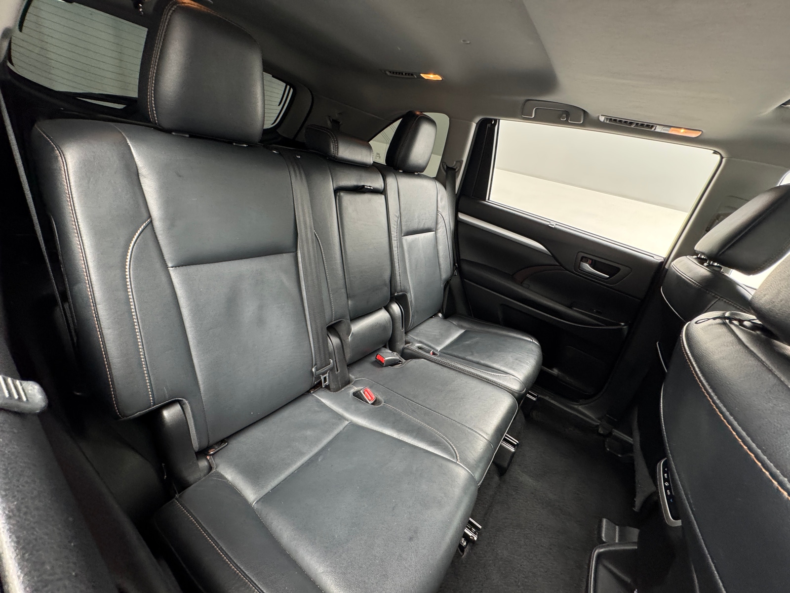 Thumbnail: 2017 Toyota Highlander - 5