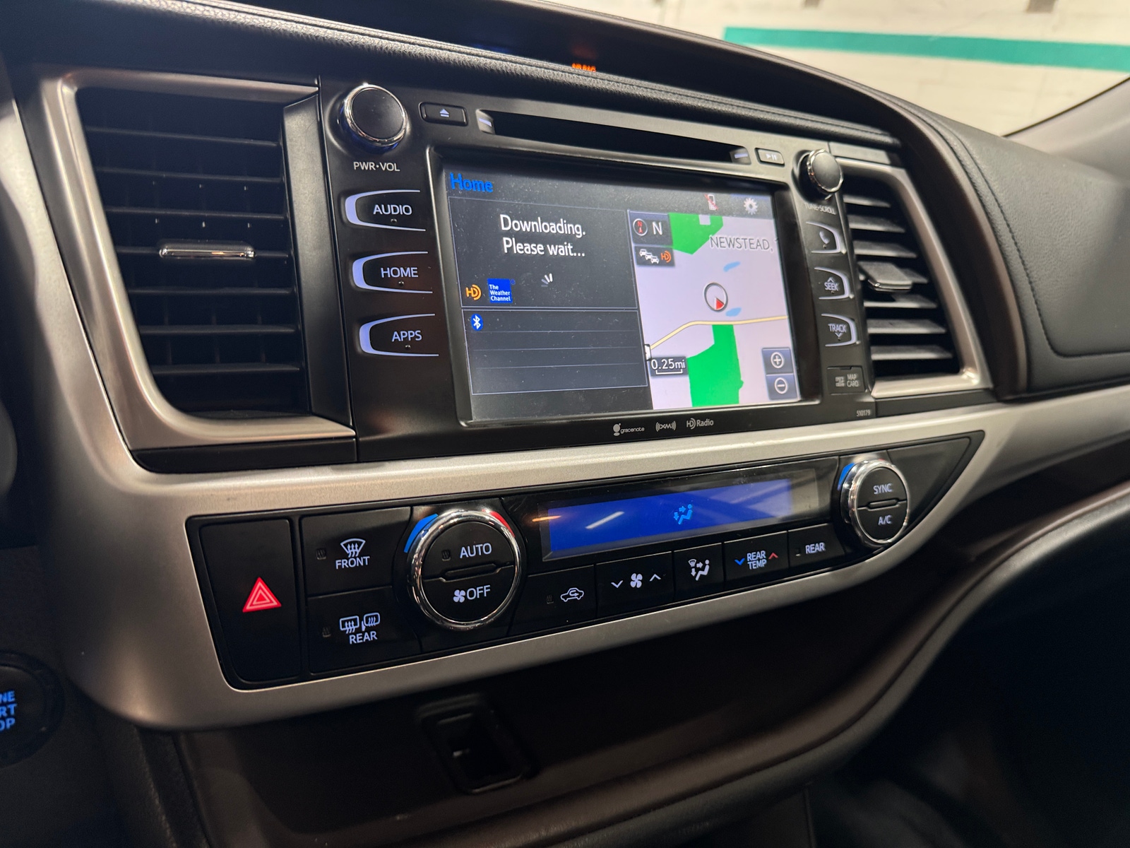 Thumbnail: 2017 Toyota Highlander - 3