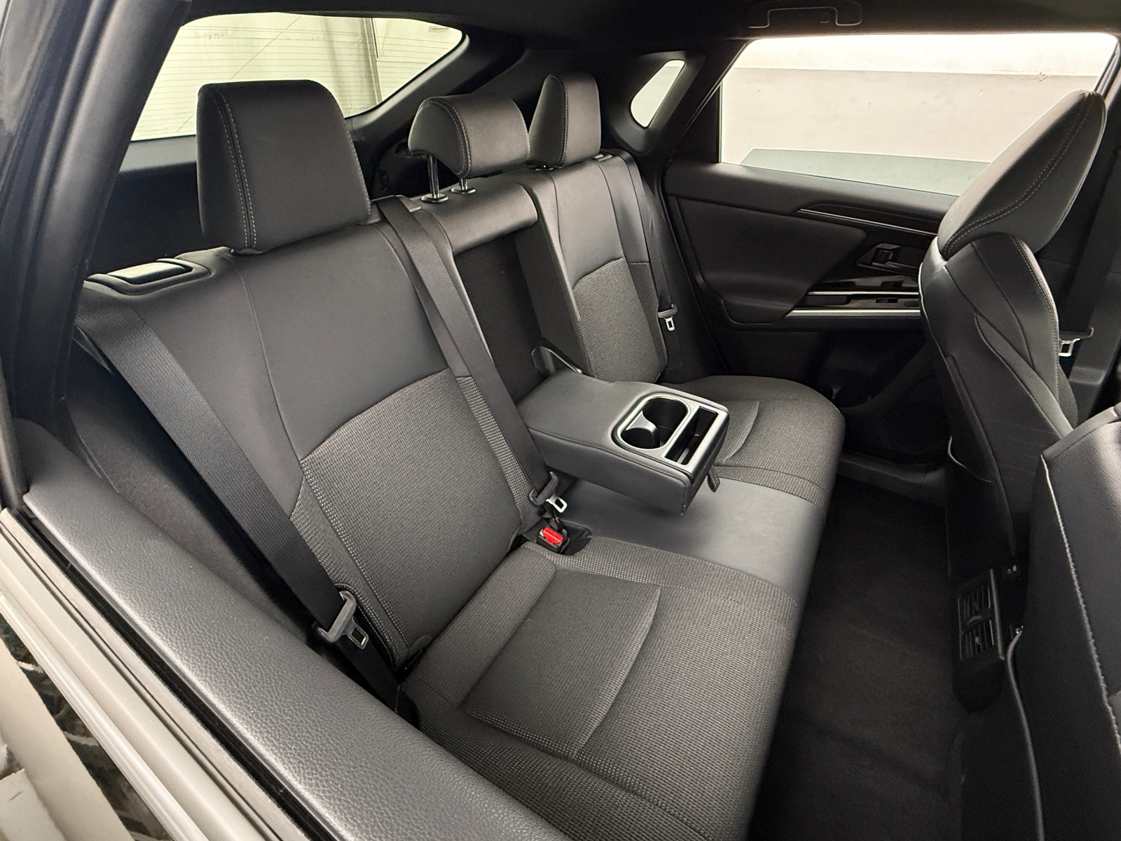 Thumbnail: 2023 Toyota bZ4X - 5