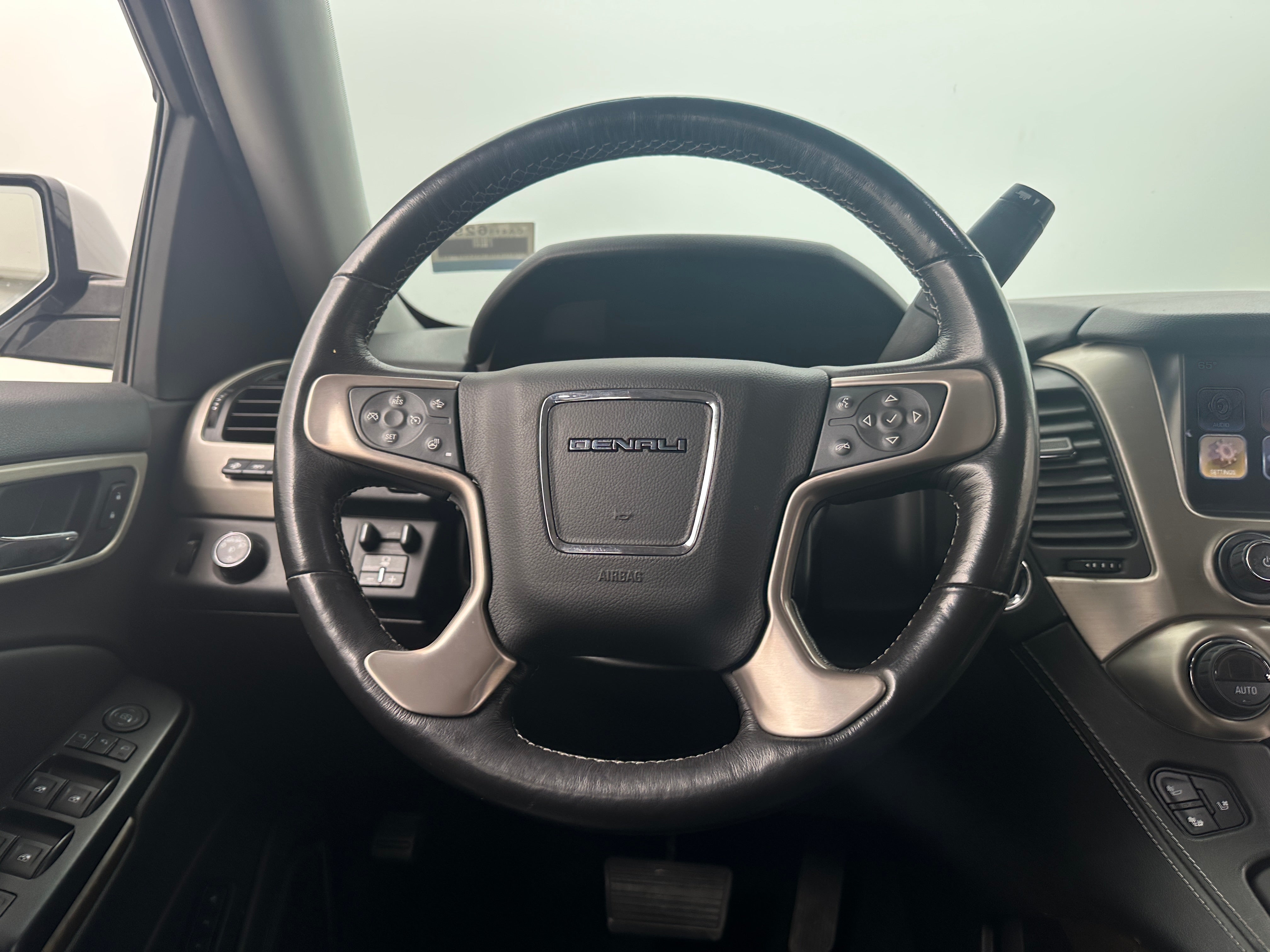 2018 GMC Yukon Denali - Photo 9