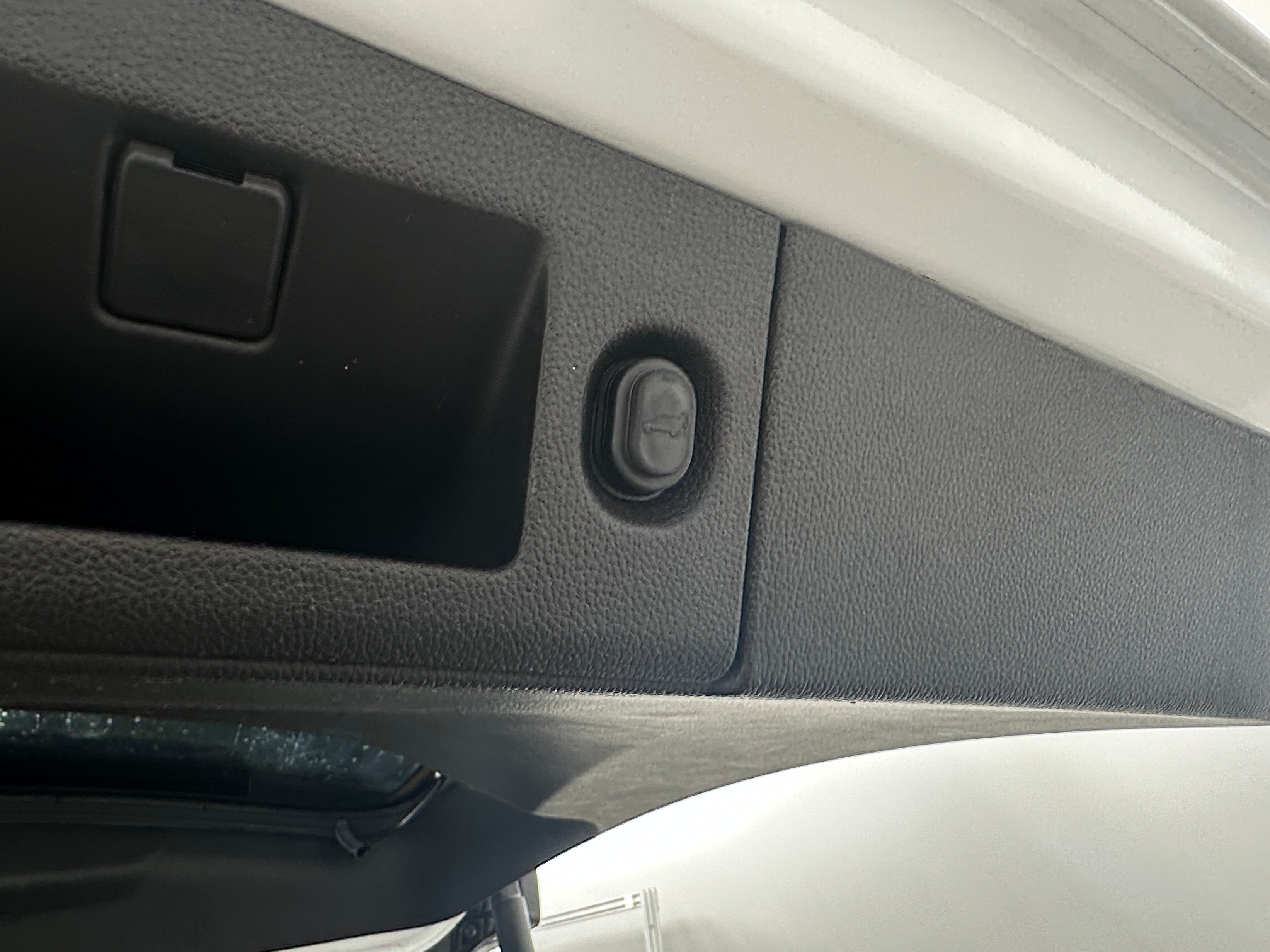 2018 GMC Yukon Denali - Photo 2
