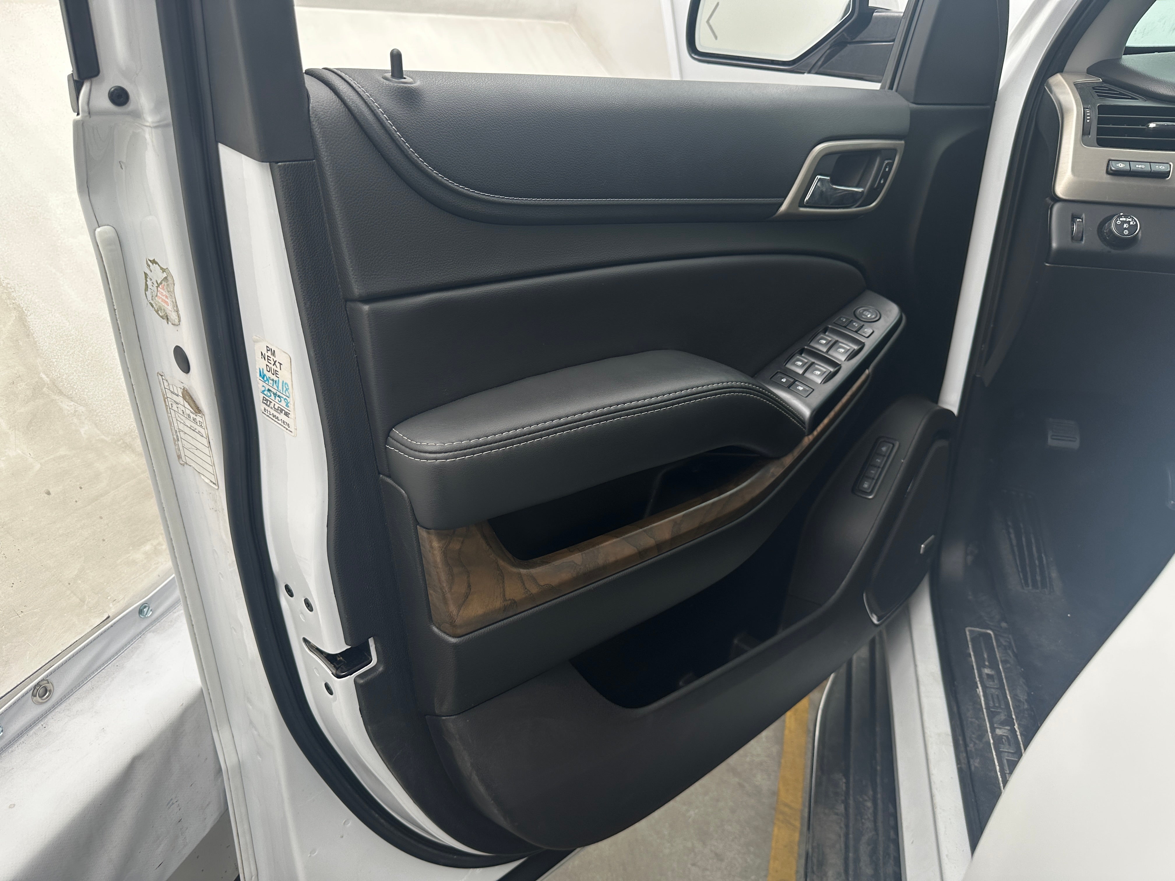 2018 GMC Yukon Denali - Photo 3