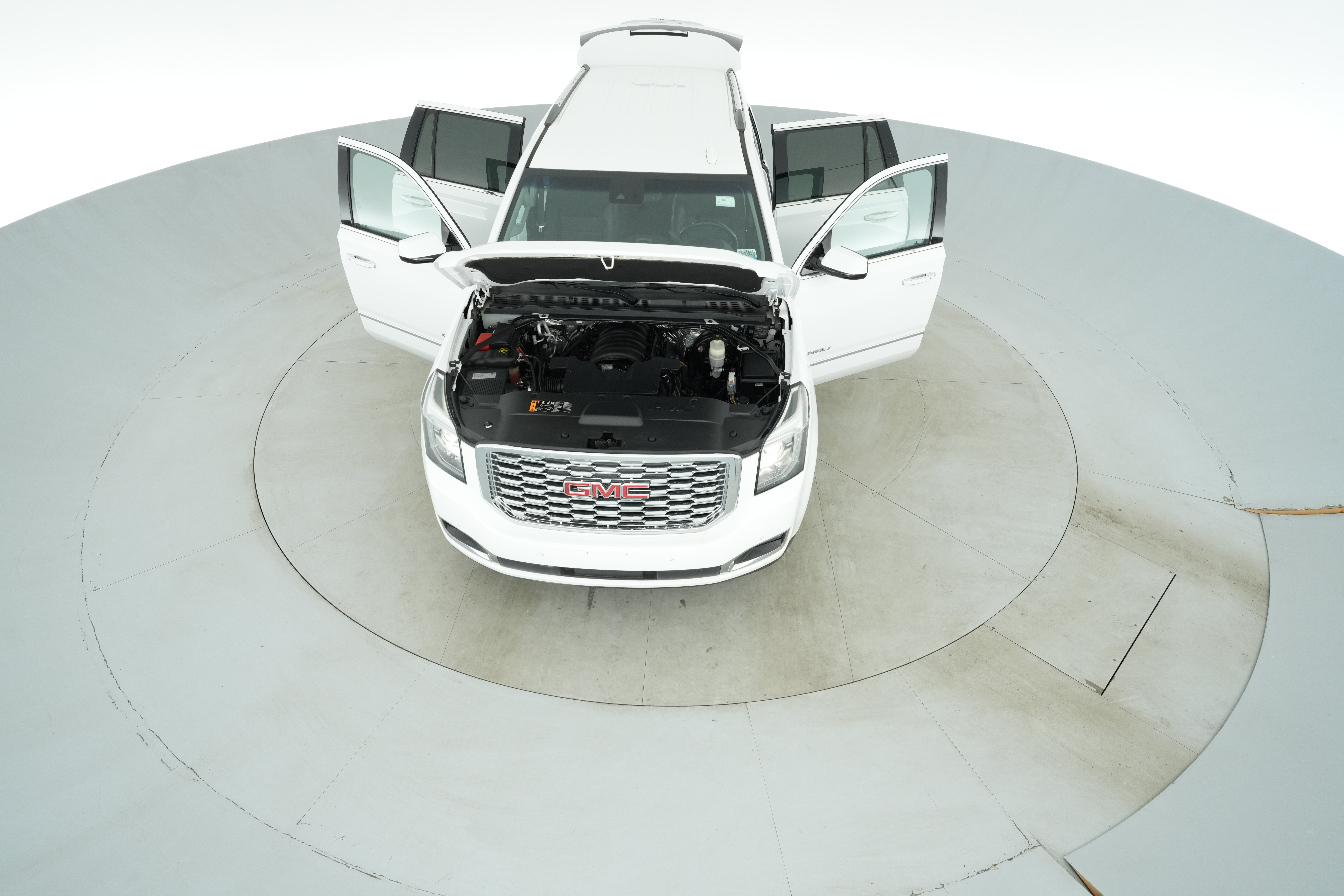 2018 GMC Yukon Denali - Photo 31