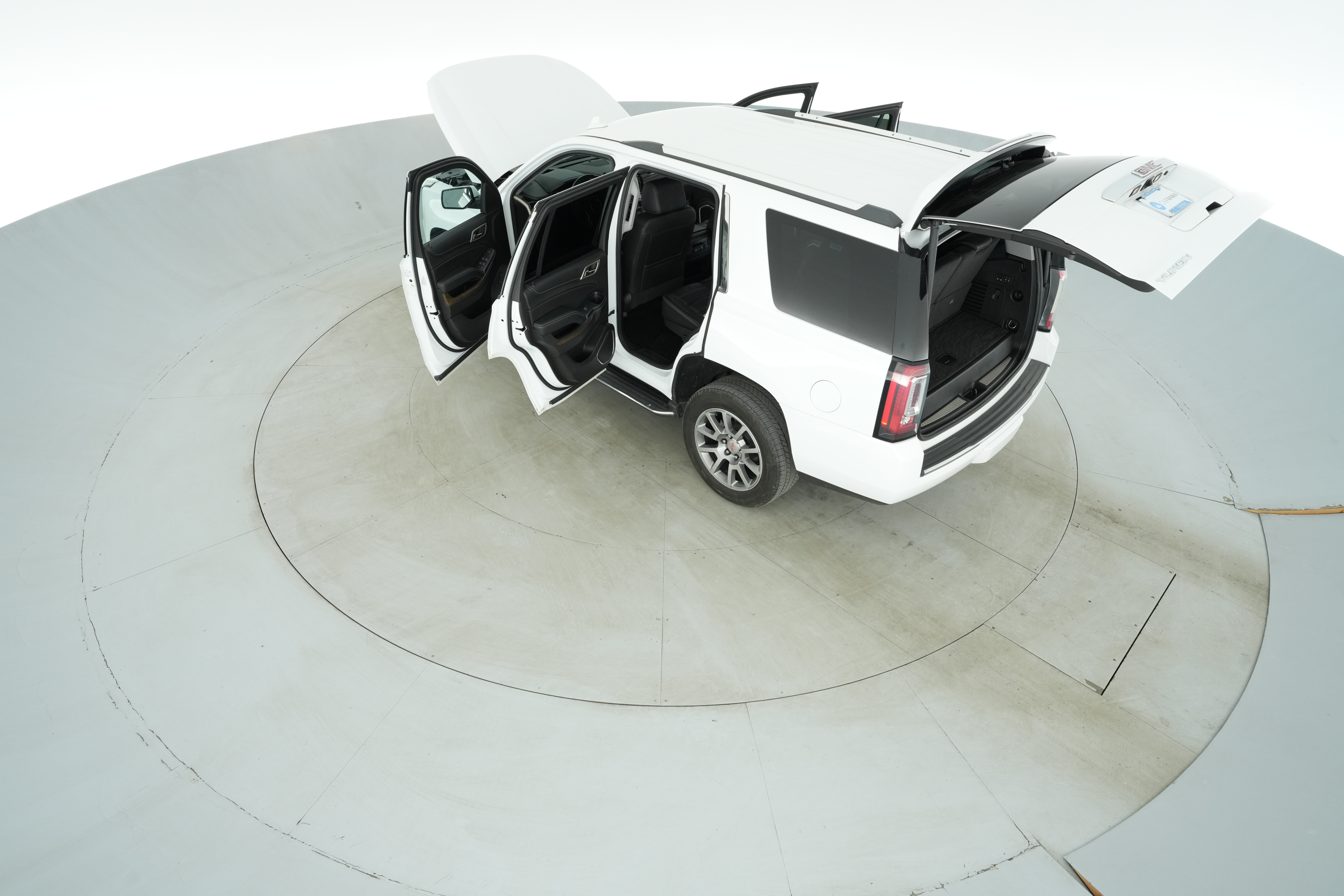 2018 GMC Yukon Denali - Photo 37