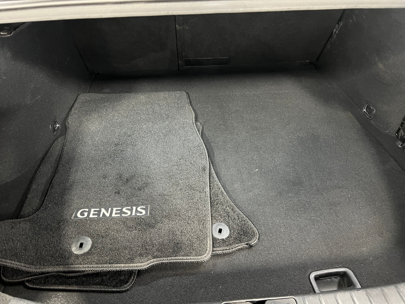 Thumbnail: 2023 Genesis G70 - 6