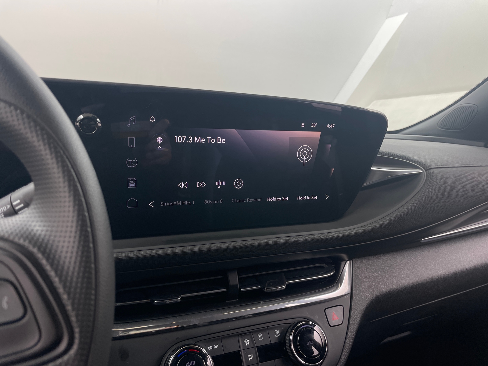 Thumbnail: 2024 Buick Envista - 4