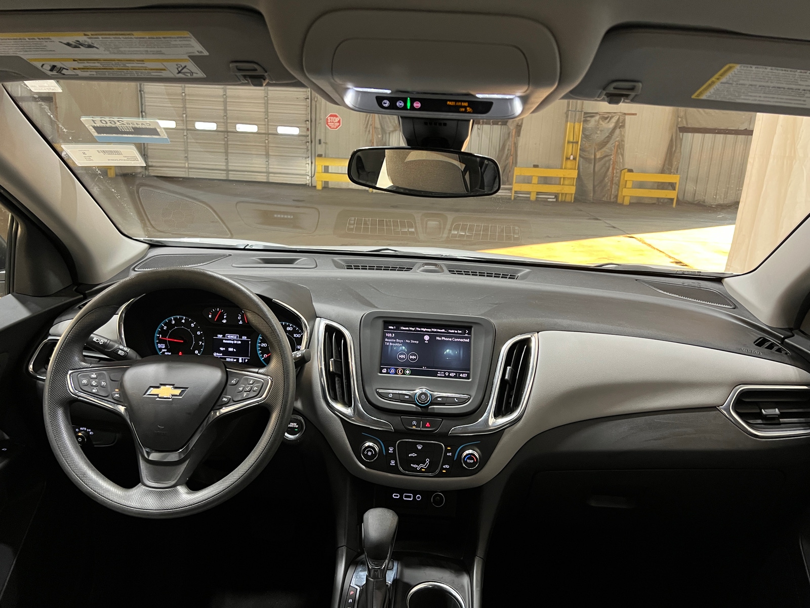 Thumbnail: 2023 Chevrolet Equinox - 3