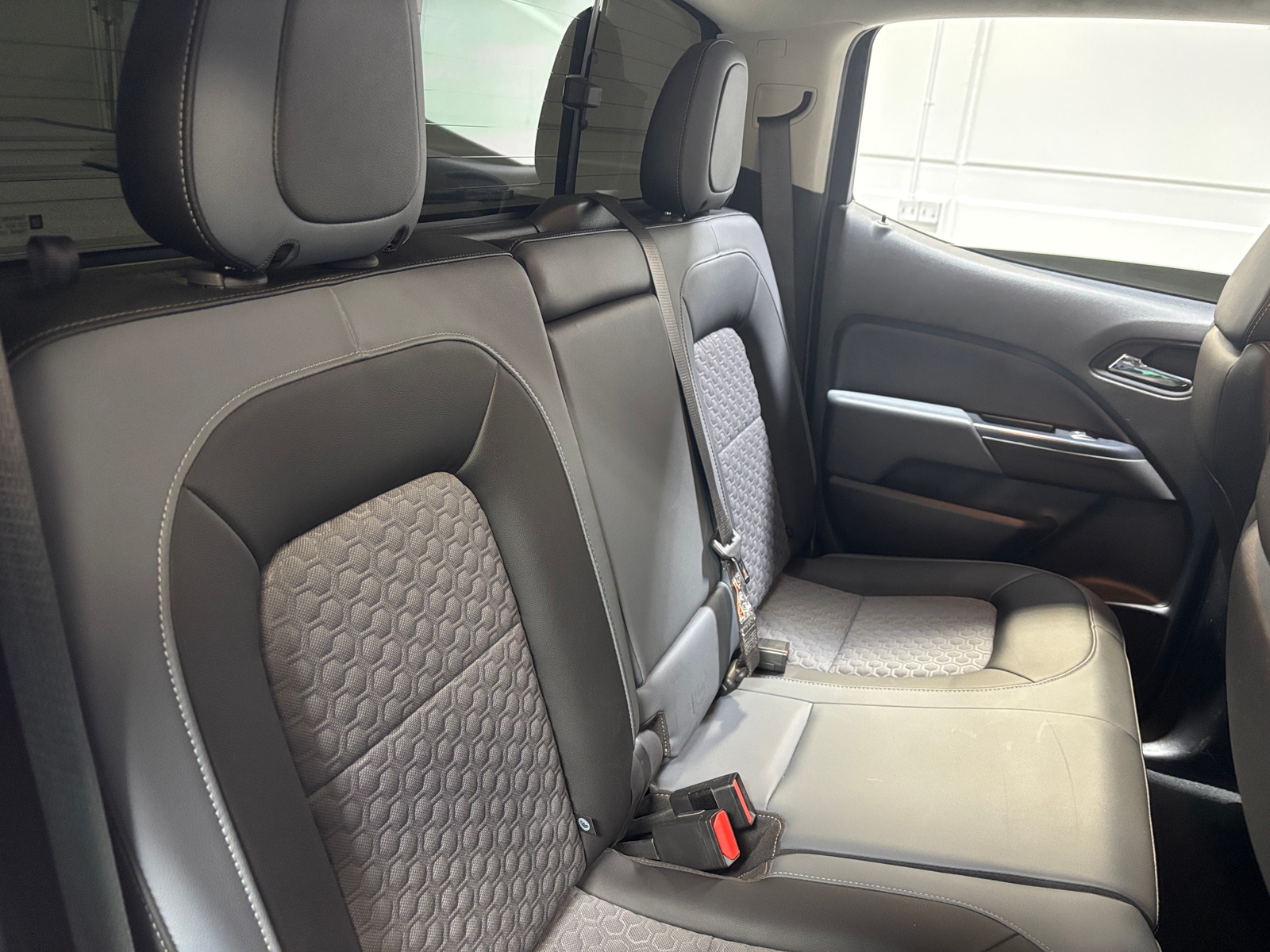 Thumbnail: 2021 Chevrolet Colorado - 5