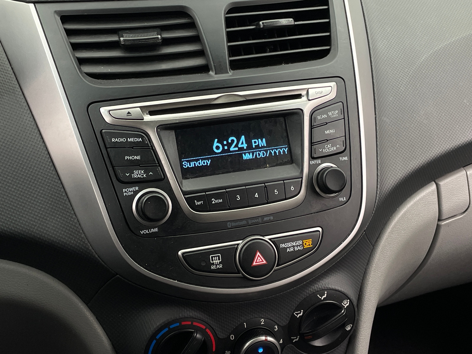 Thumbnail: 2017 Hyundai Accent - 4